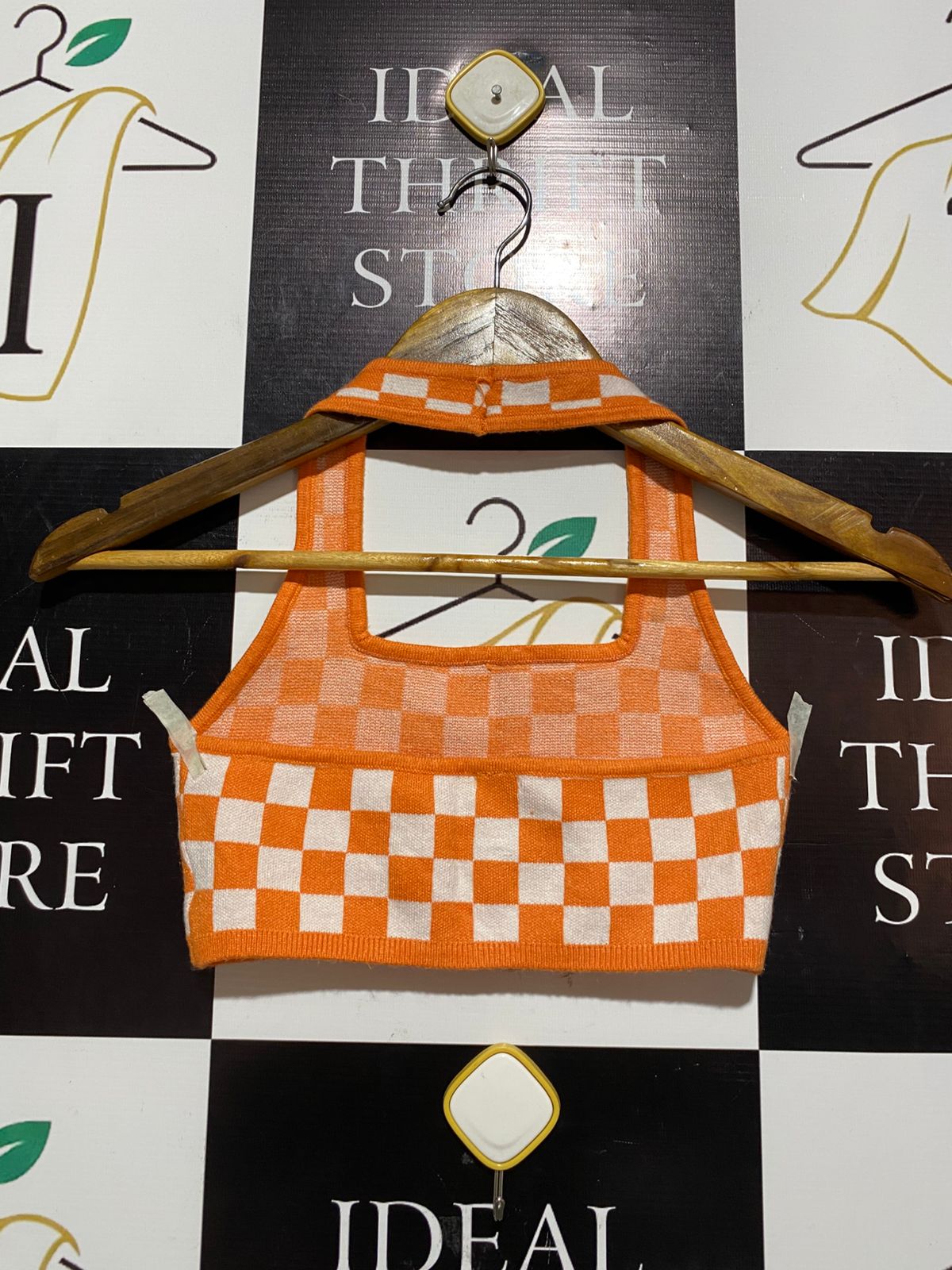 PRINCESS POLLY |XS| BUST 12| RETRO ORANGE & WHITE CHECKERED KNIT HALTER CROP TOP