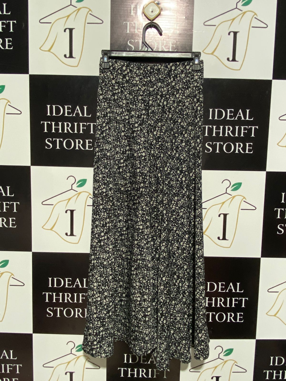 BLACK FLORAL DITSY PRINT MAXI SKIRT |M| WAIST 28|