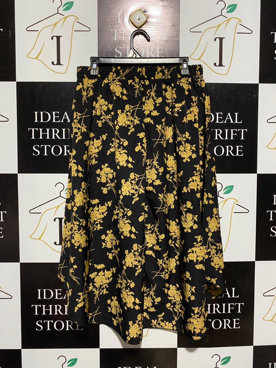 SHEIN |XL| WAIST 31| C6| VINTAGE STYLE BLACK & YELLOW FLORAL PRINT MIDI SKIRT