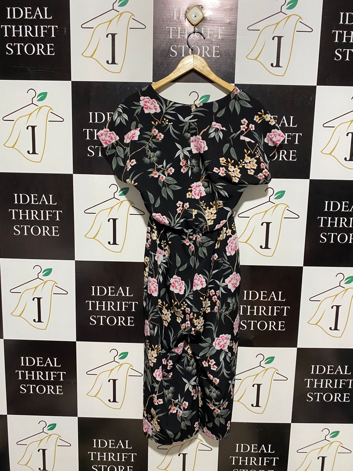 NEW LOOK |M| BUST FREE | BLACK FLORAL WRAP FRONT SHORT SLEEVE CULOTTE JUMPSUIT