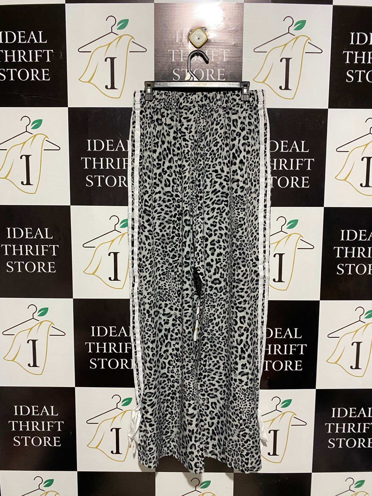 SHEIN |XL| WAIST 30|B12| LEOPARD PRINT TRACK PANTS WITH SIDE STRIPE