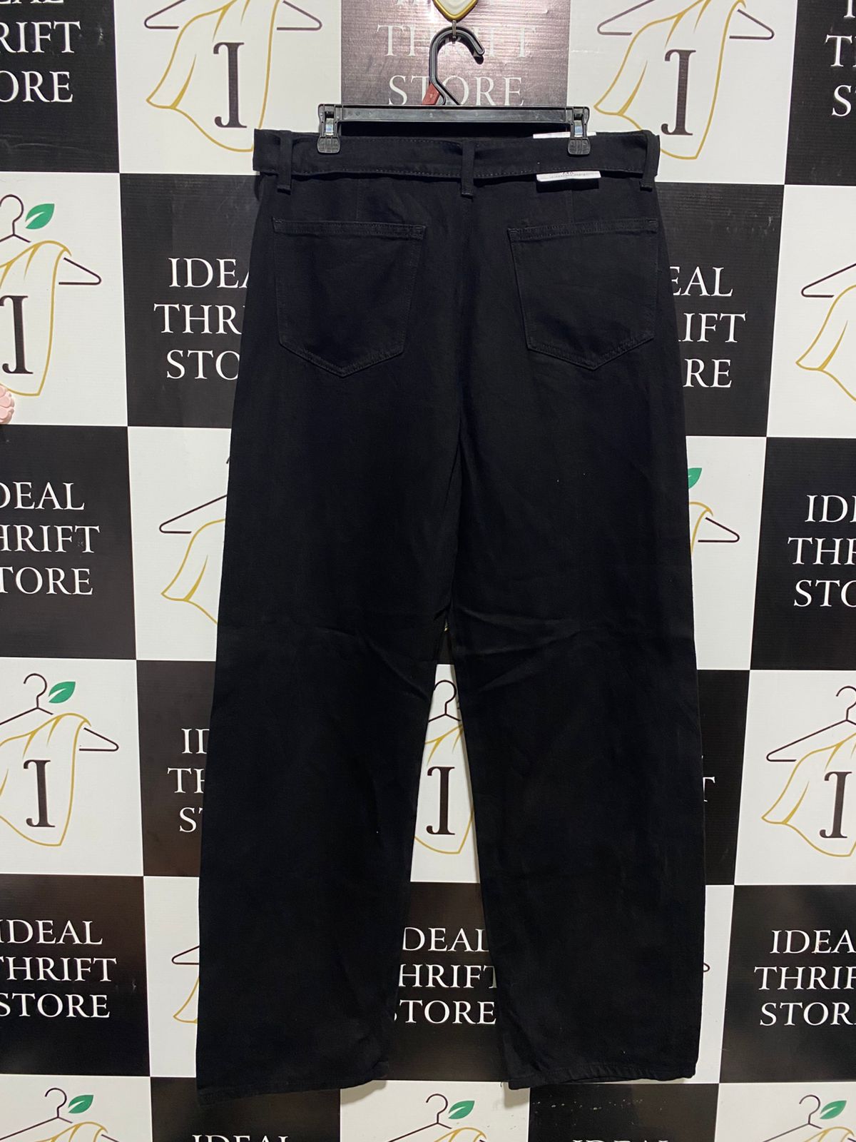 ZARA |XL| WAIST 36| B1| BLACK BELTED STRAIGHT-LEG JEANS