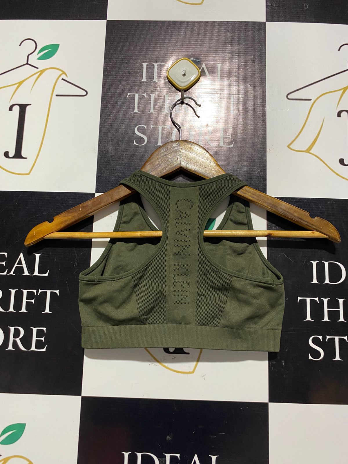 CALVIN KLEIN |XS| BUST 12| B2| PERFORMANCE WOMEN’S OLIVE GREEN SEAMLESS RACERBACK SPORTS BRA