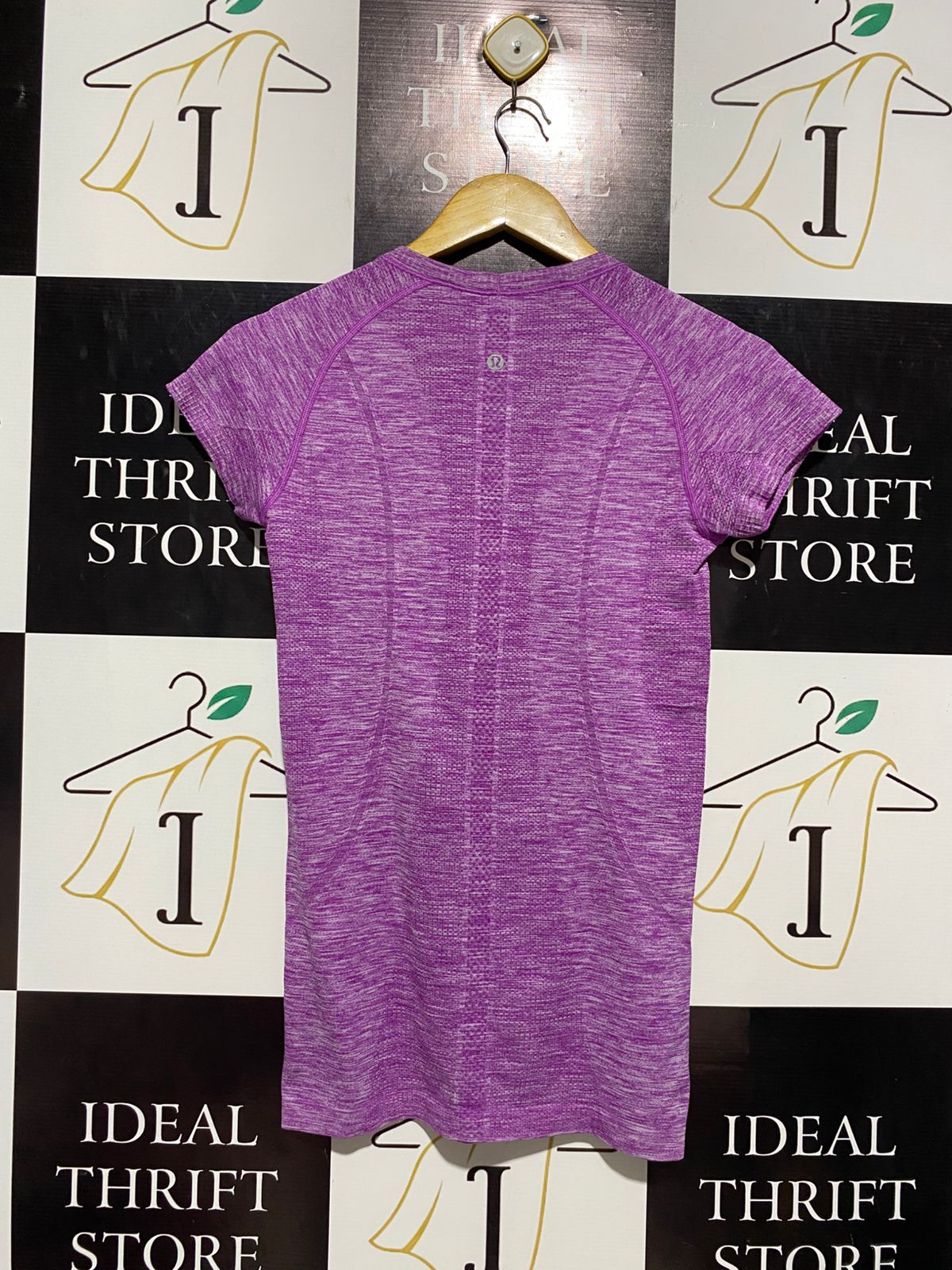 LULULEMON |M| BUST 15| Purple Seamless Performance Tee