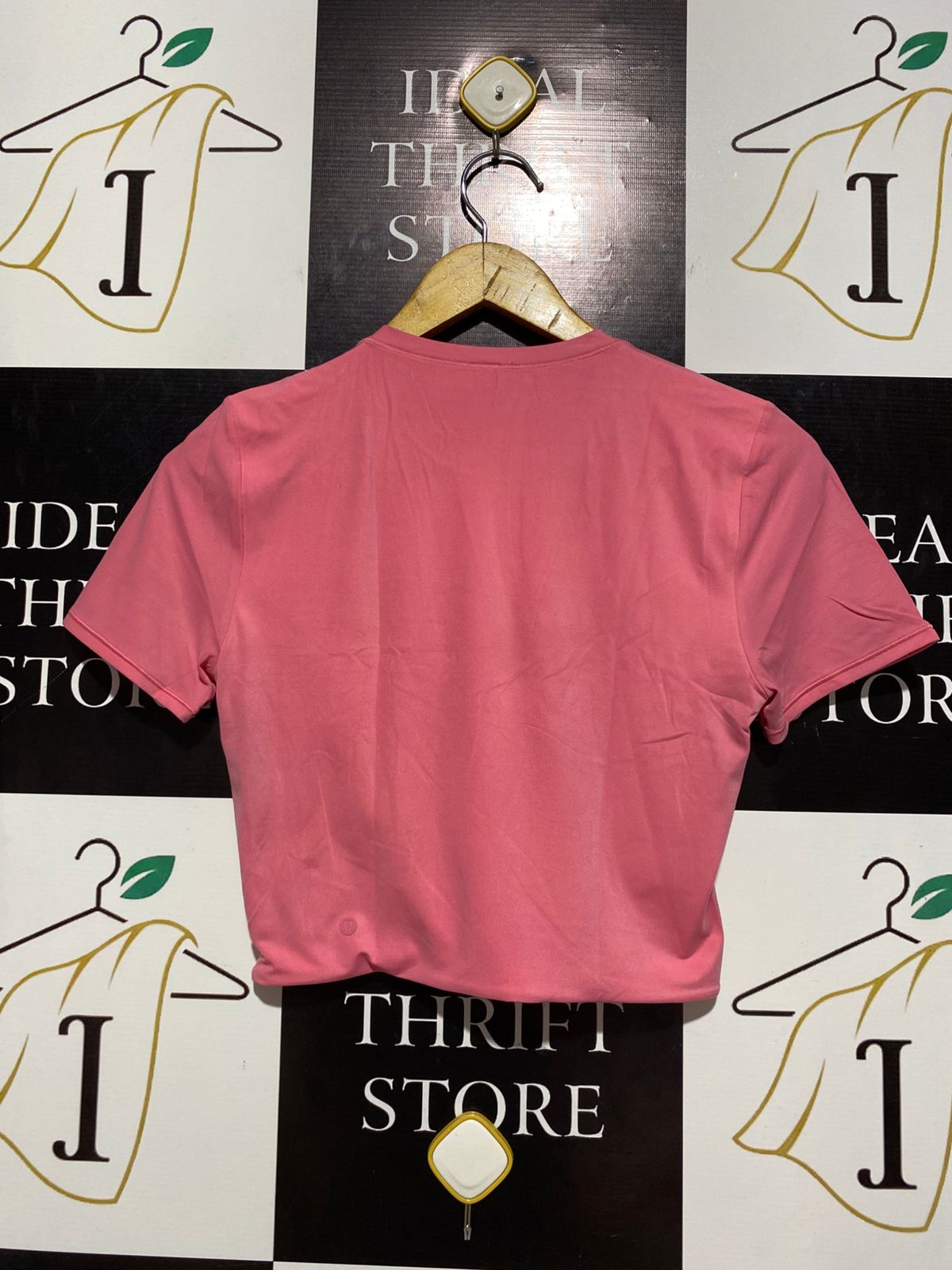 LULULEMON |S| BUST 15| VIBRANT PINK PERFORMANCE CROP TOP