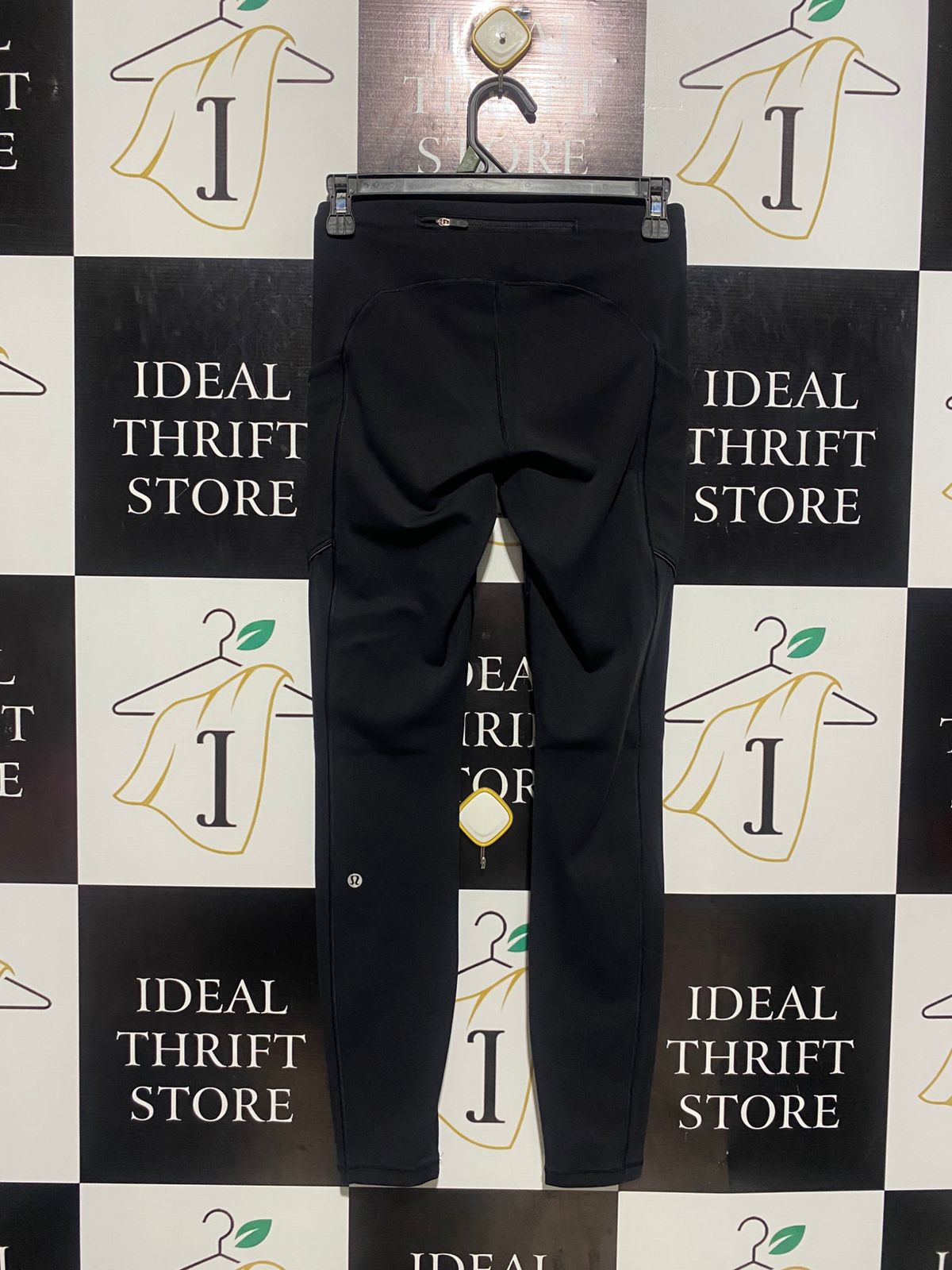 LULULEMON |XS| WAIST 24| WOMEN'S UTILITY PERFORMANCE LEGGINGS - BLACK WITH SIDE POCKETS