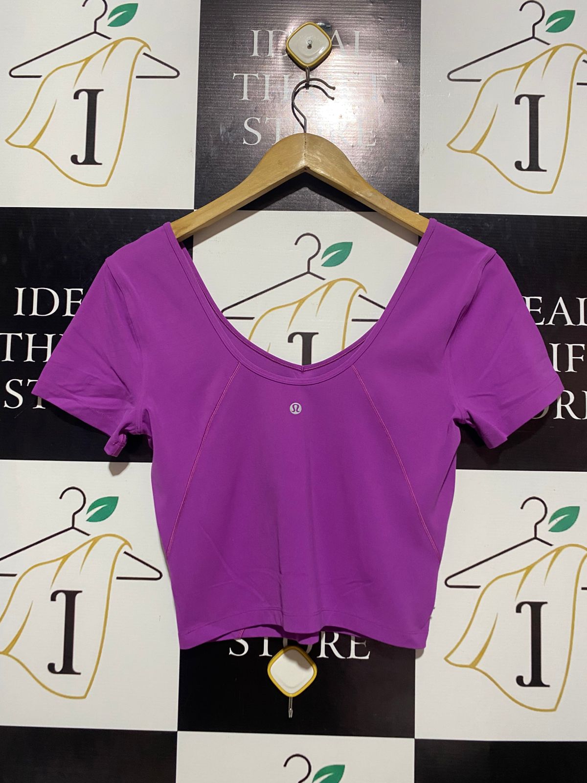 LULULEMON |M| BUST 17| Women's Performance Cropped Athletic T-Shirt Vibrant Purple