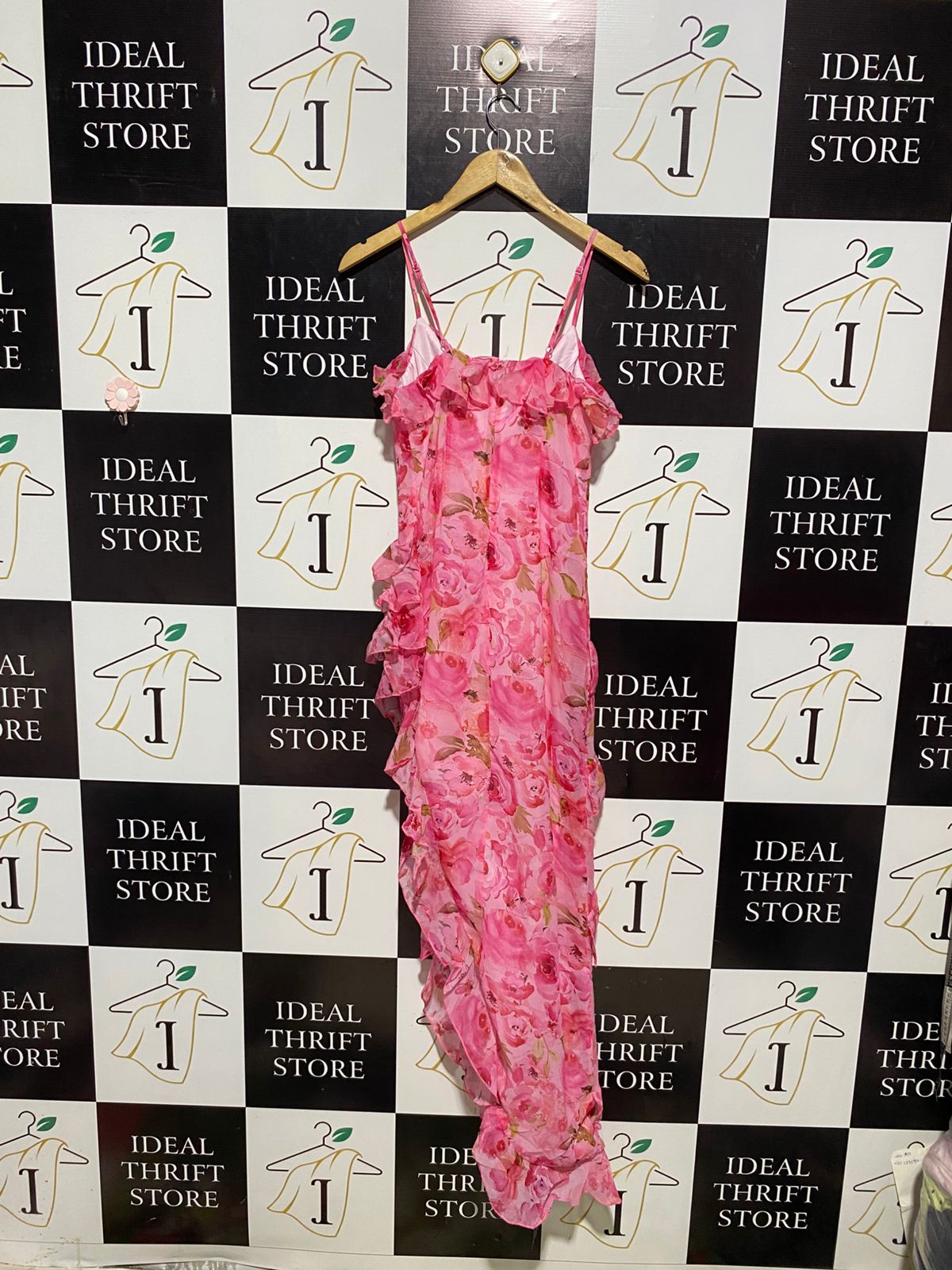 STUNNING PINK FLORAL RUFFLE MAXI DRESS WITH CASCADING LAYERS |M| BUST 15| B4|