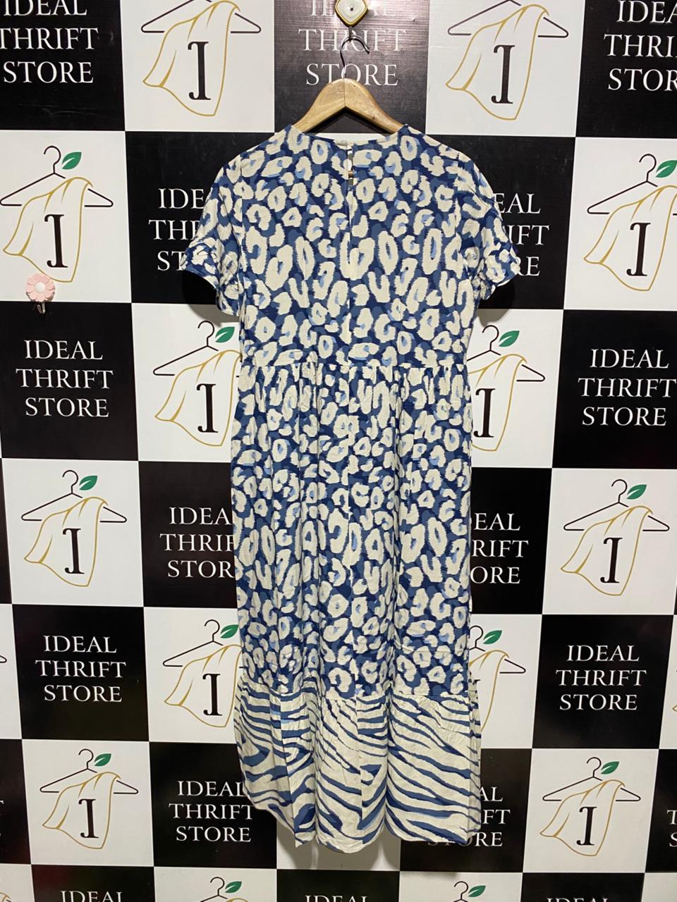 NEXT |M| BUST 19| B4| GENERATION BLUE ABSTRACT ANIMAL PRINT TIERED MIDI DRESS
