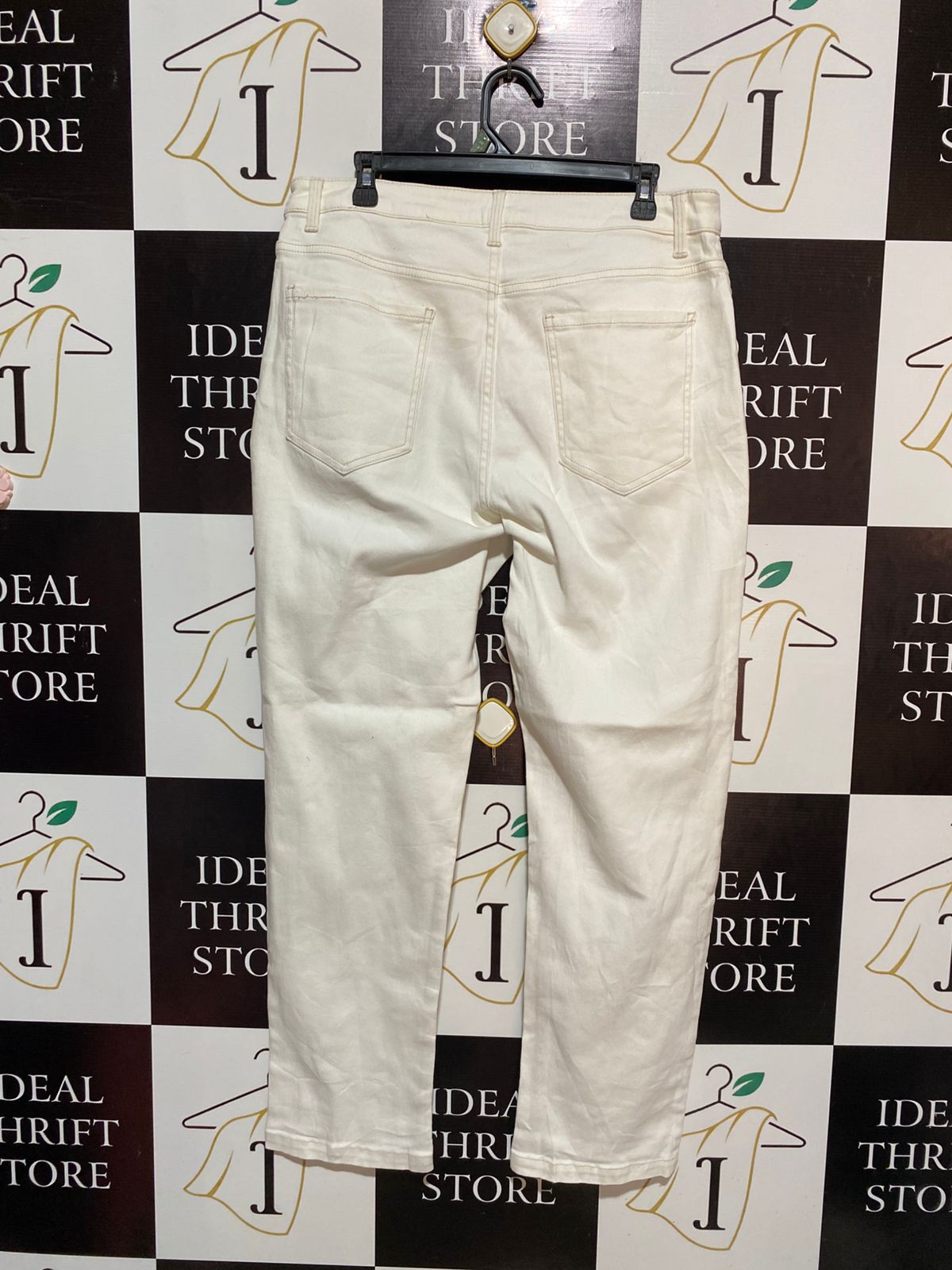 GRAE DENIM |XL| WAIST 34| B5| STYLISH OFF-WHITE HIGH-RISE STRAIGHT LEG JEANS
