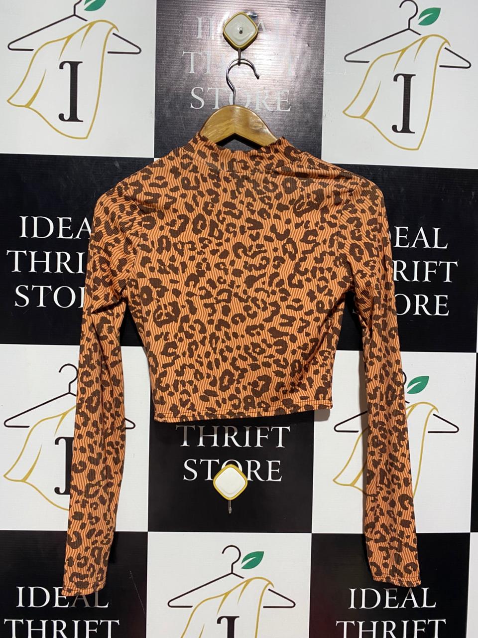 MISS BLUSH |M| BUST 15| B8| LEOPARD PRINT MOCK NECK CROP TOP