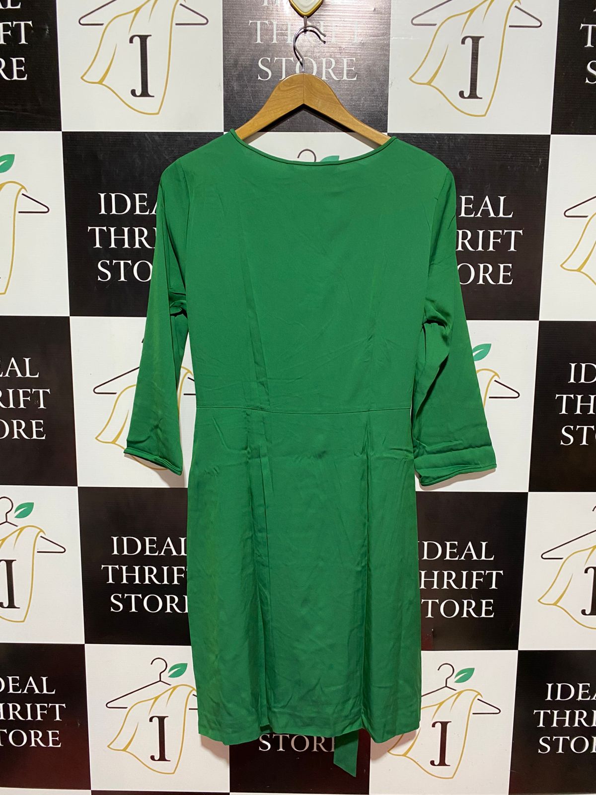 DIANE VON FURSTENBERG |M| BUST 18| B8| GREEN THREE-QUARTER SLEEVE WRAP STYLE DRESS