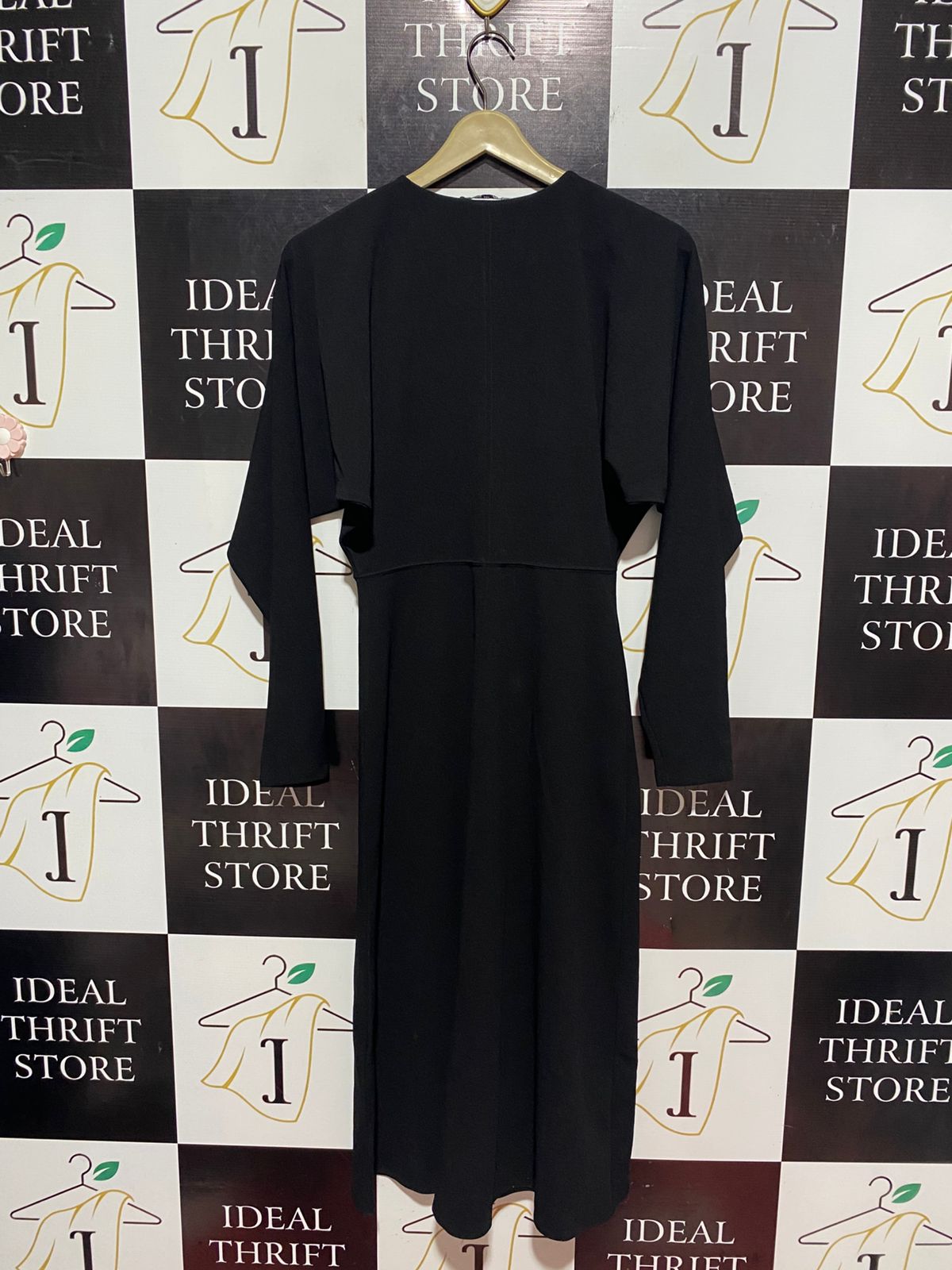 ZARA |M| BUST FREE| B10| BLACK CUT-OUT MIDI DRESS WITH DRAPED SLEEVES