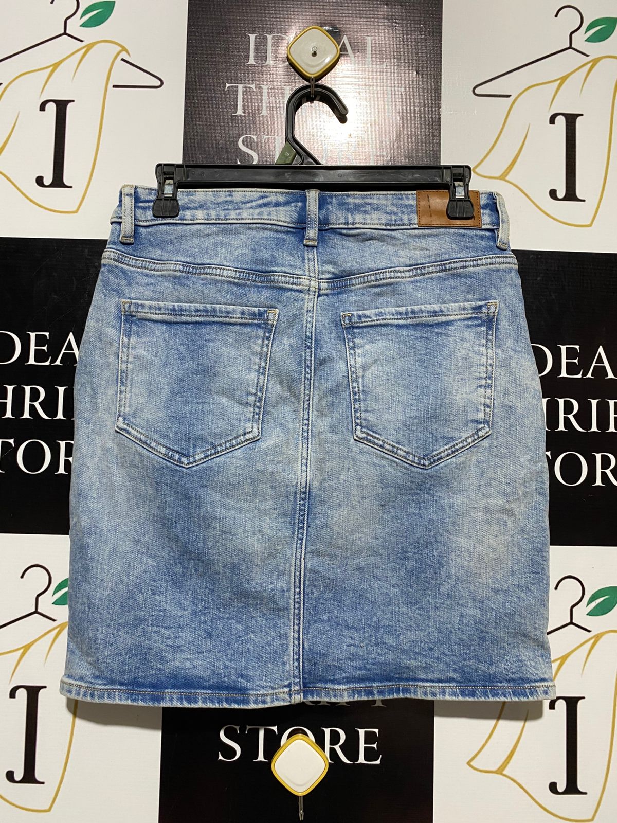 SKIRT | M| WAIST 30| B11 | VINTAGE ACID WASH DISTRESSED DENIM MINI SKIRT