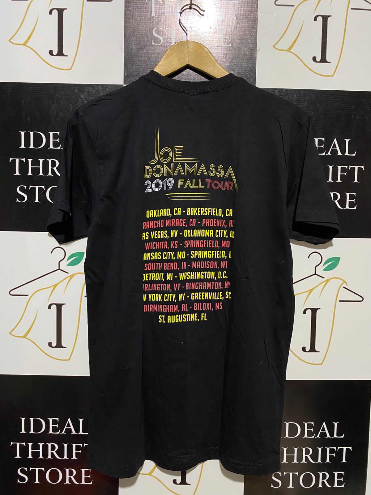 NEXT LEVEL |M| BUST 19| B11| FALL TOUR GRAPHIC T-SHIRT