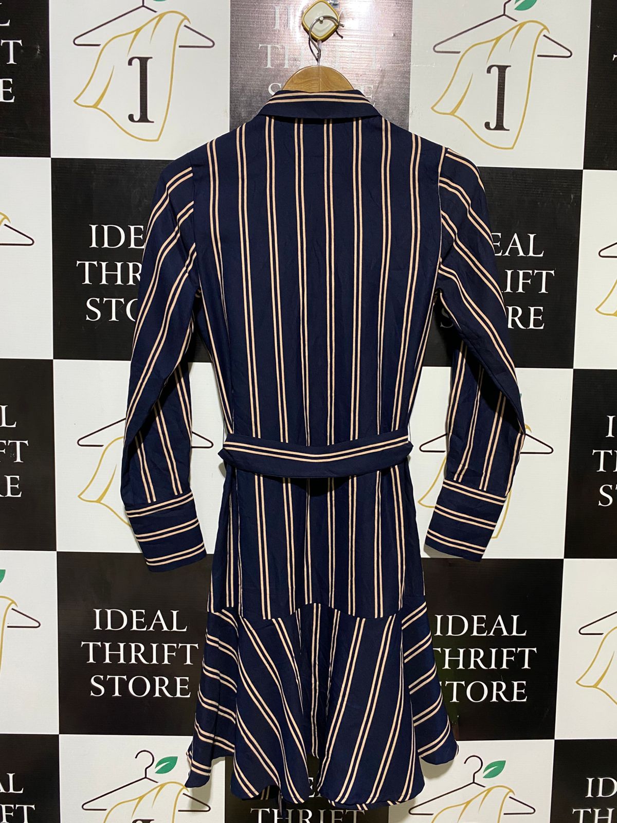 WOMAN | S| BUST 17 | B11| NAVY VERTICAL STRIPE BUTTON-DOWN SHIRT DRESS