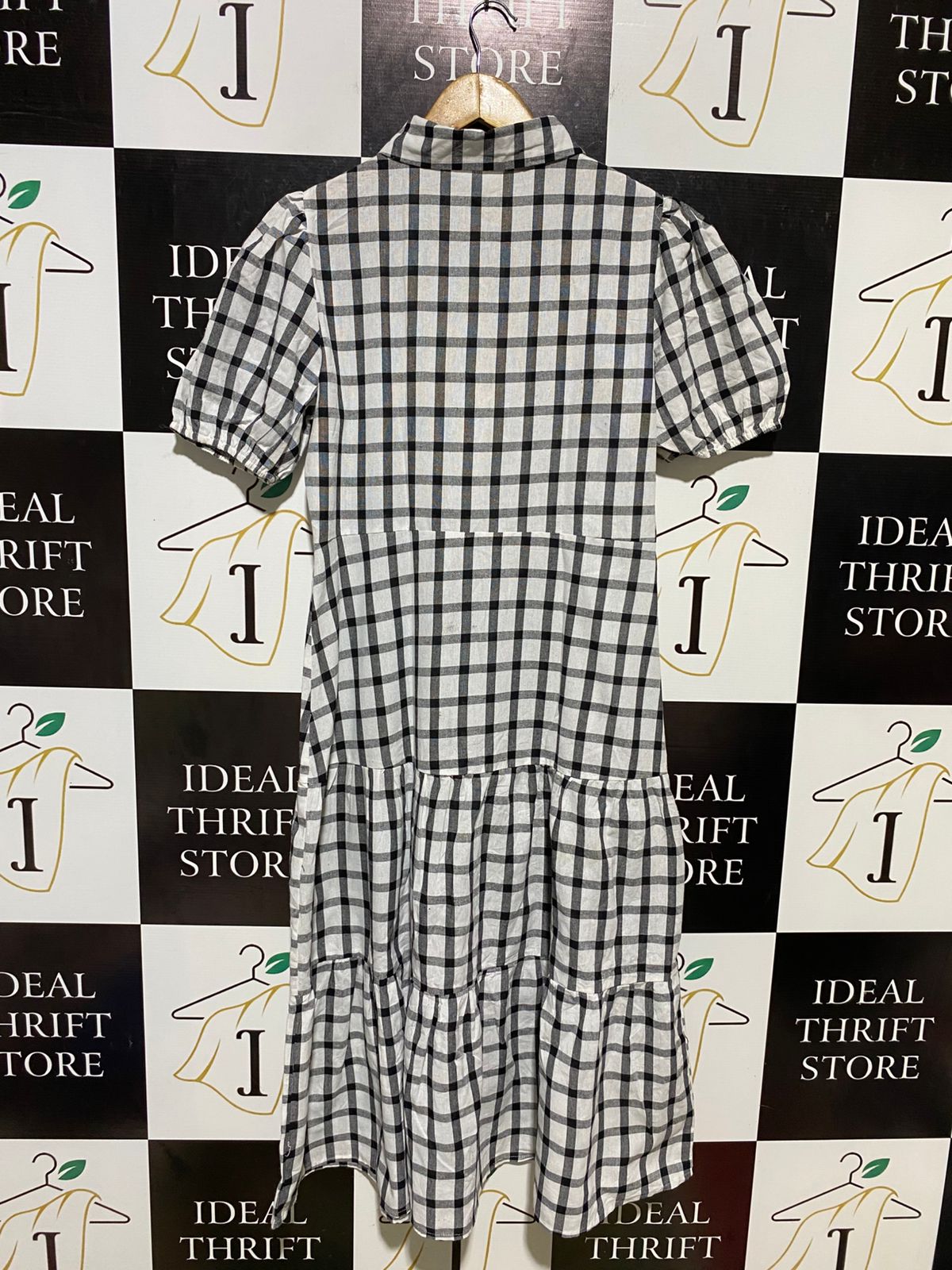 SHEIN | L |BUST 19| B11| BLACK AND WHITE GINGHAM PUFF SLEEVE TIERED SHIRT DRESS