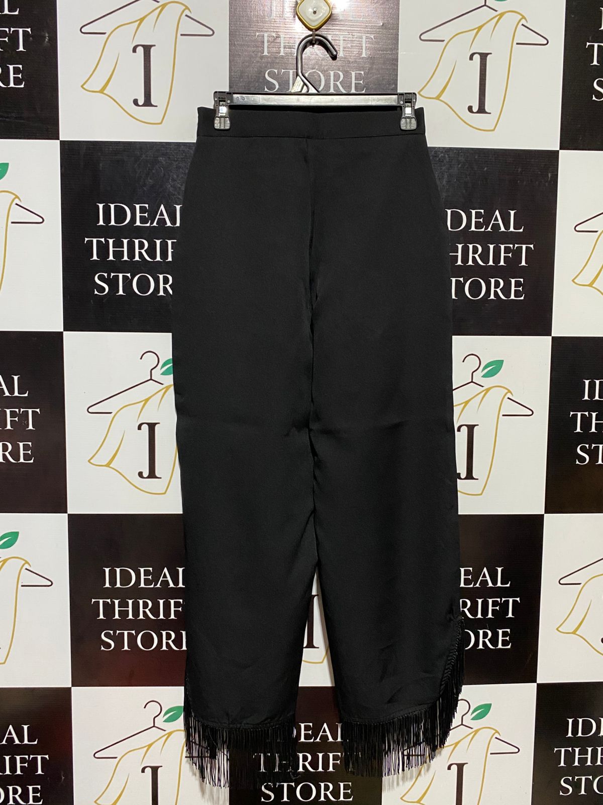BOOHOO |S| WAIST 26| B13| BLACK HIGH-RISE FRINGE HEM TROUSERS