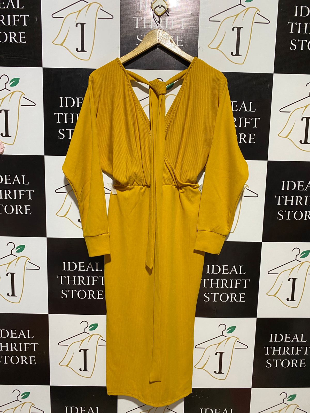 |M| BUST FREE| B13| WOMEN’S MUSTARD YELLOW SURPLICE MIDI DRESS