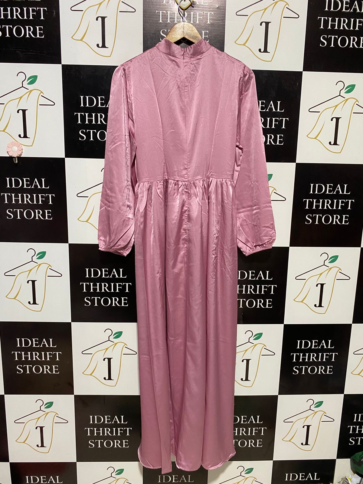 |M| BUST 18| B15| ELEGANT DUSTY PINK SATIN HIGH-NECK MAXI DRESS WITH BALLOON SLEEVES