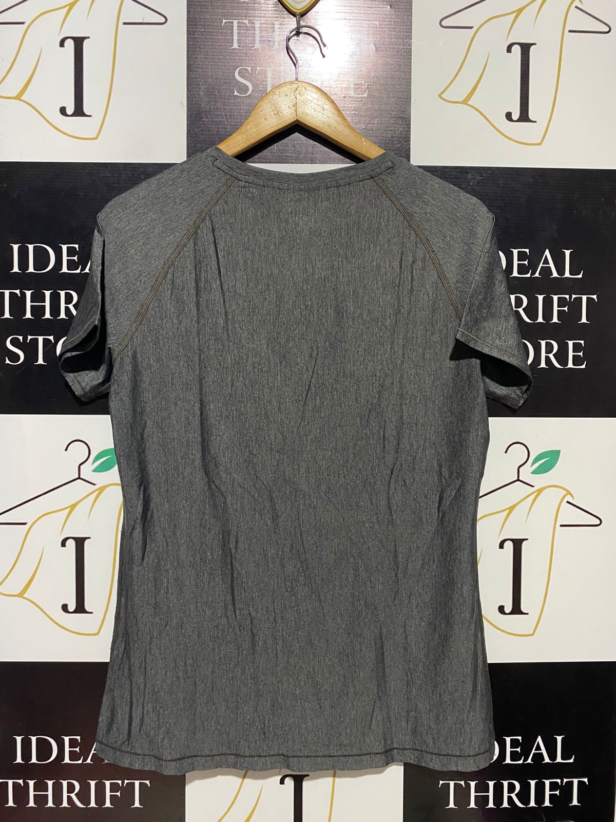 ANDER ARMOUR |M| BUST 19| B15| HEATGEAR SHORT SLEEVE PERFORMANCE T-SHIRT