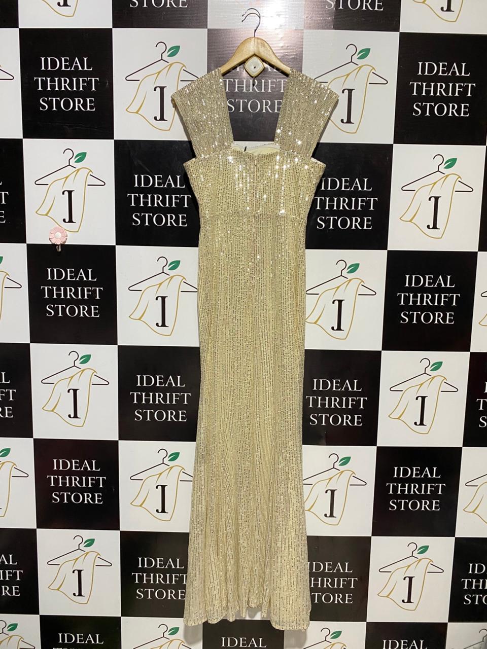 MISS ORD |M| BUST 16| B16| GLAMOROUS GOLD SEQUIN SLEEVELESS V-NECK MAXI GOWN