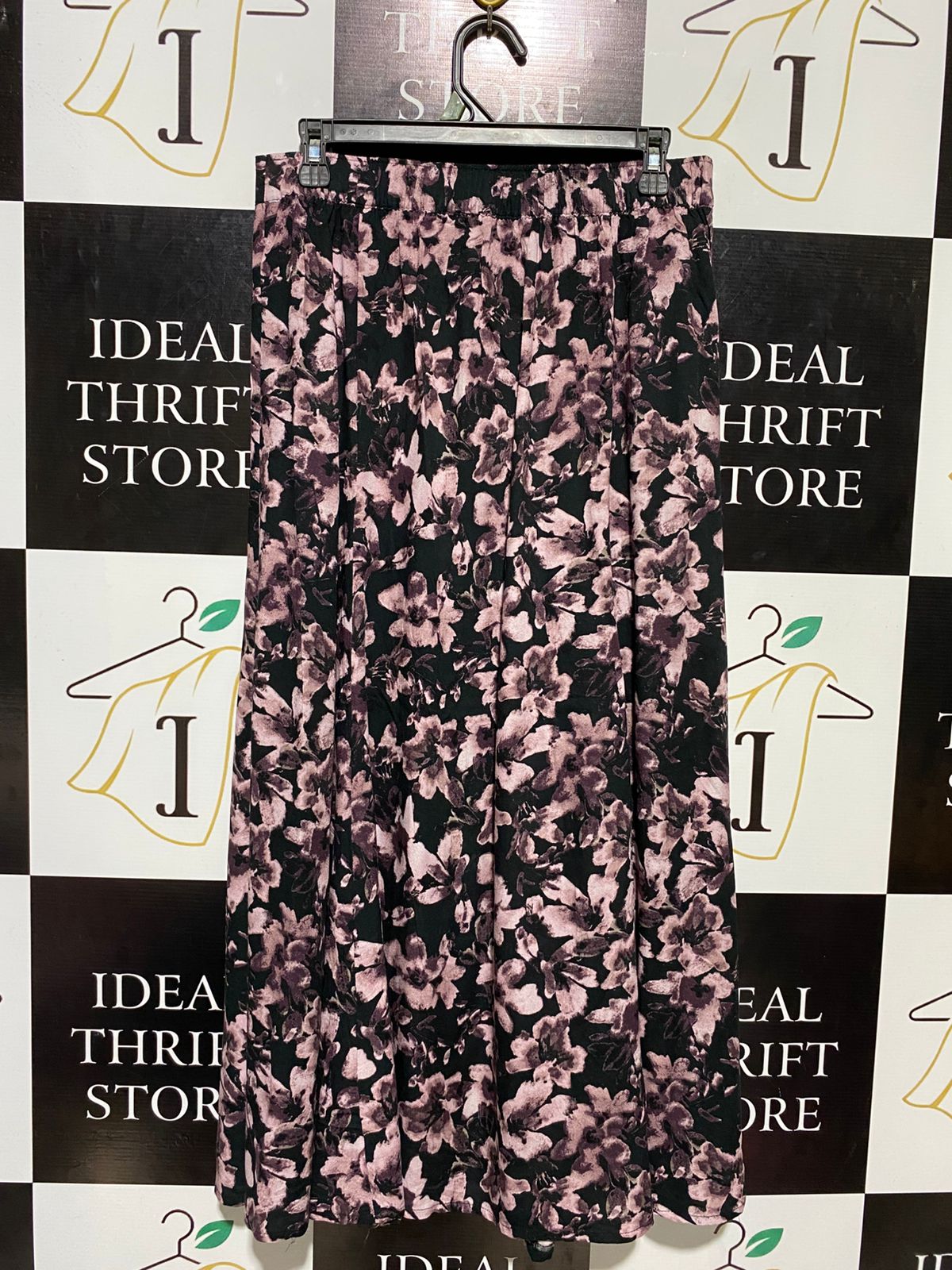 ANKO |L| WAIST 30| B17| FLORAL MAXI SKIRT IN BLACK AND DUSTY ROSE