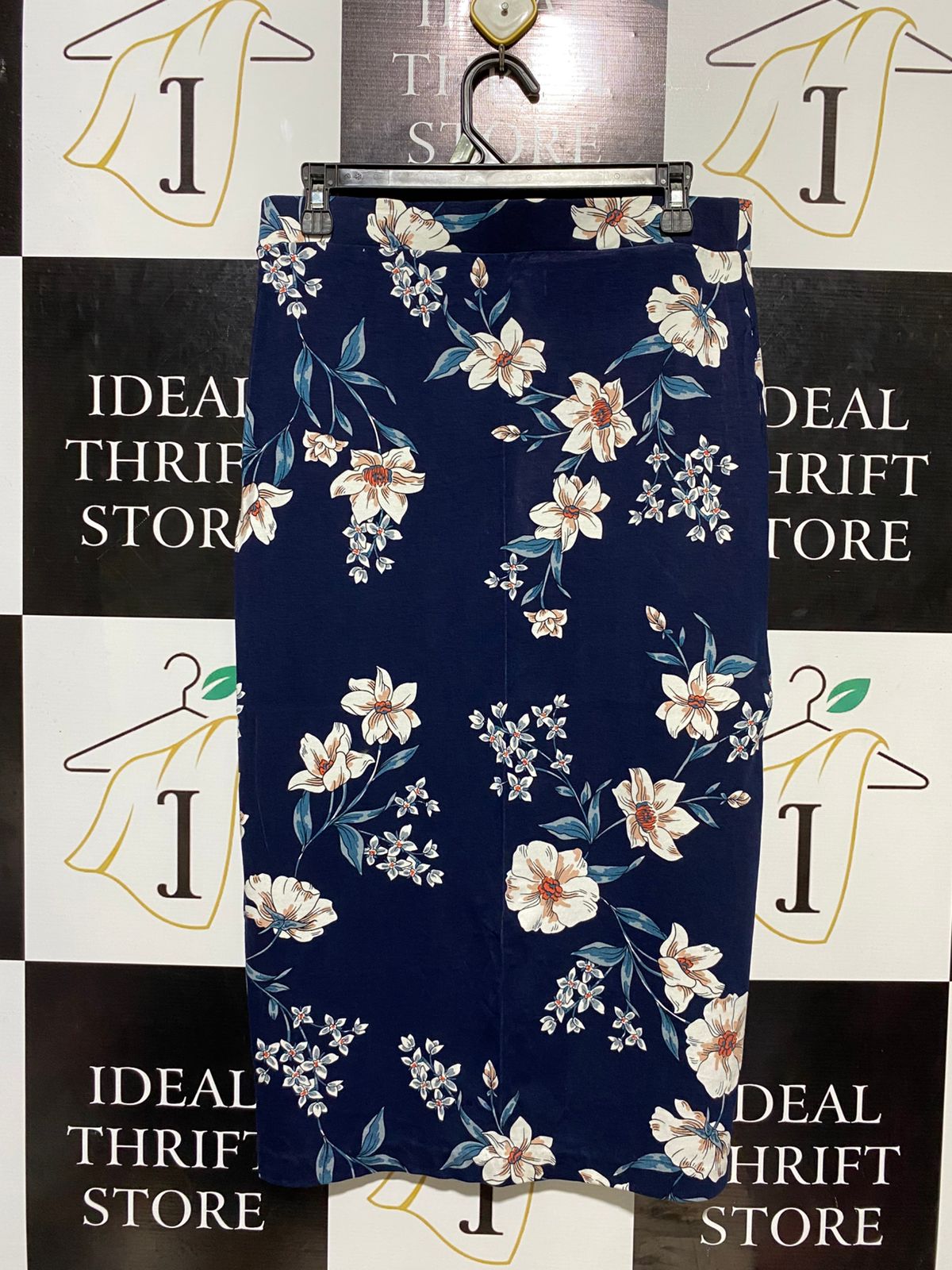 PREVIEW |L| WAIST 30| B17| FLORAL NAVY BLUE MIDI PENCIL SKIRT