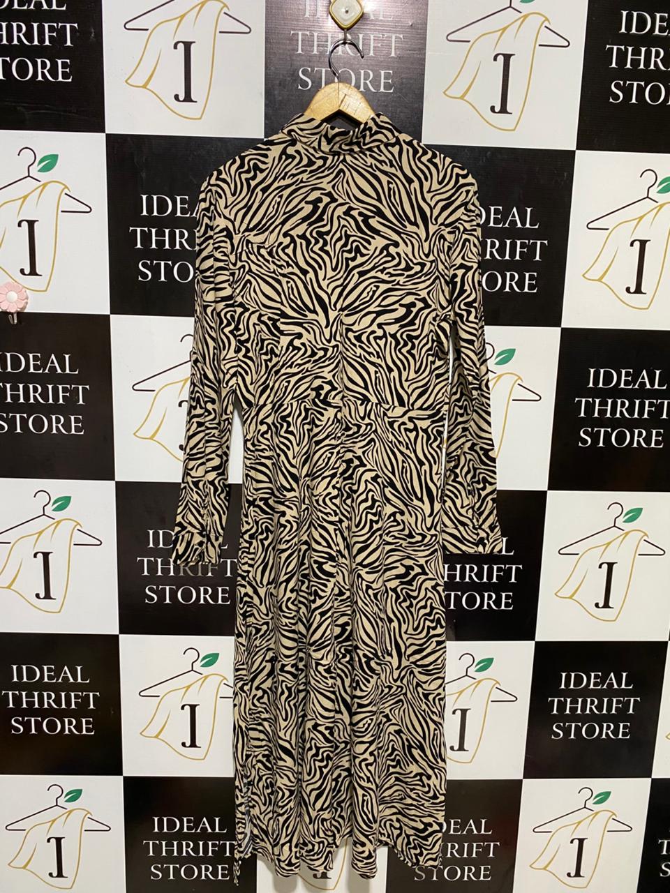 STRADIVARIUS |L| BUST 20| B17| STRIKING ZEBRA PRINT SHIRT DRESS | ELEGANT LONG SLEEVE MAXI GOWN