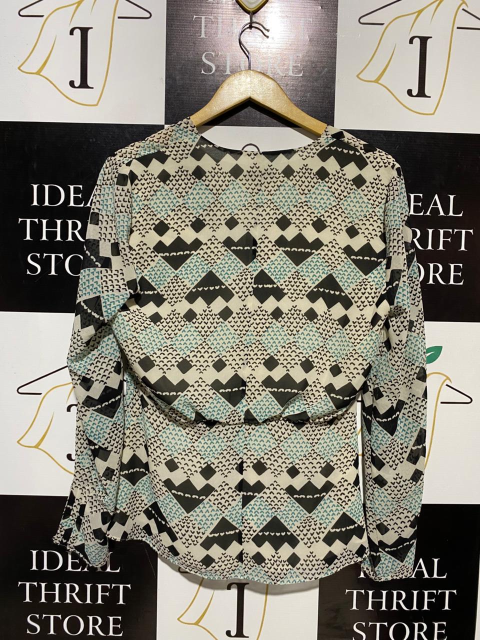 REISS |L| BUST 19| B17| GEOMETRIC PRINT KNOT-FRONT BLOUSE