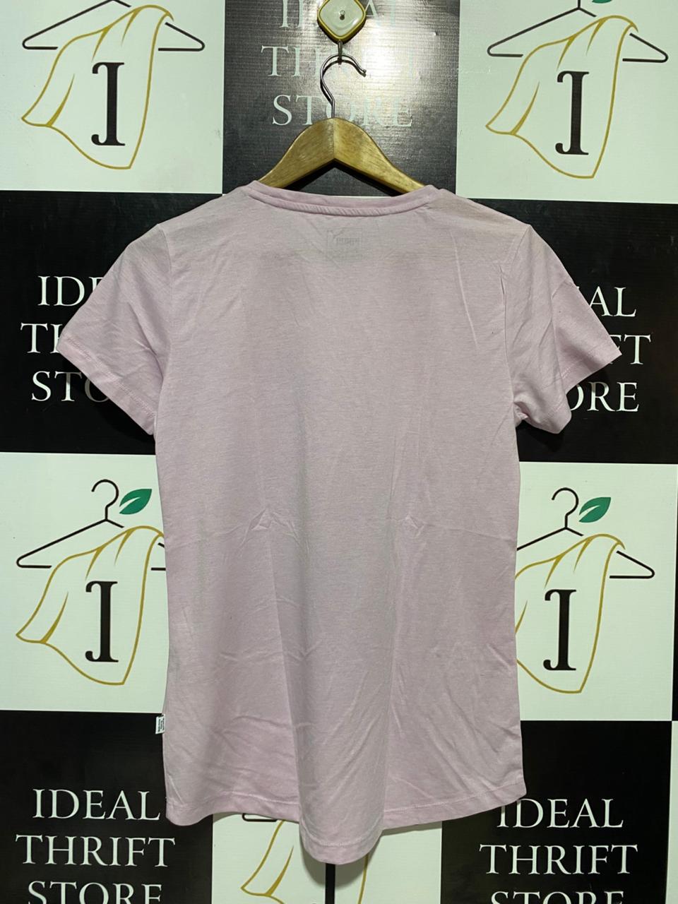 PUMA |M| BUST 18| B19| WOMEN'S ESSENTIALS LOGO T-SHIRT IN LIGHT LILAC PINK