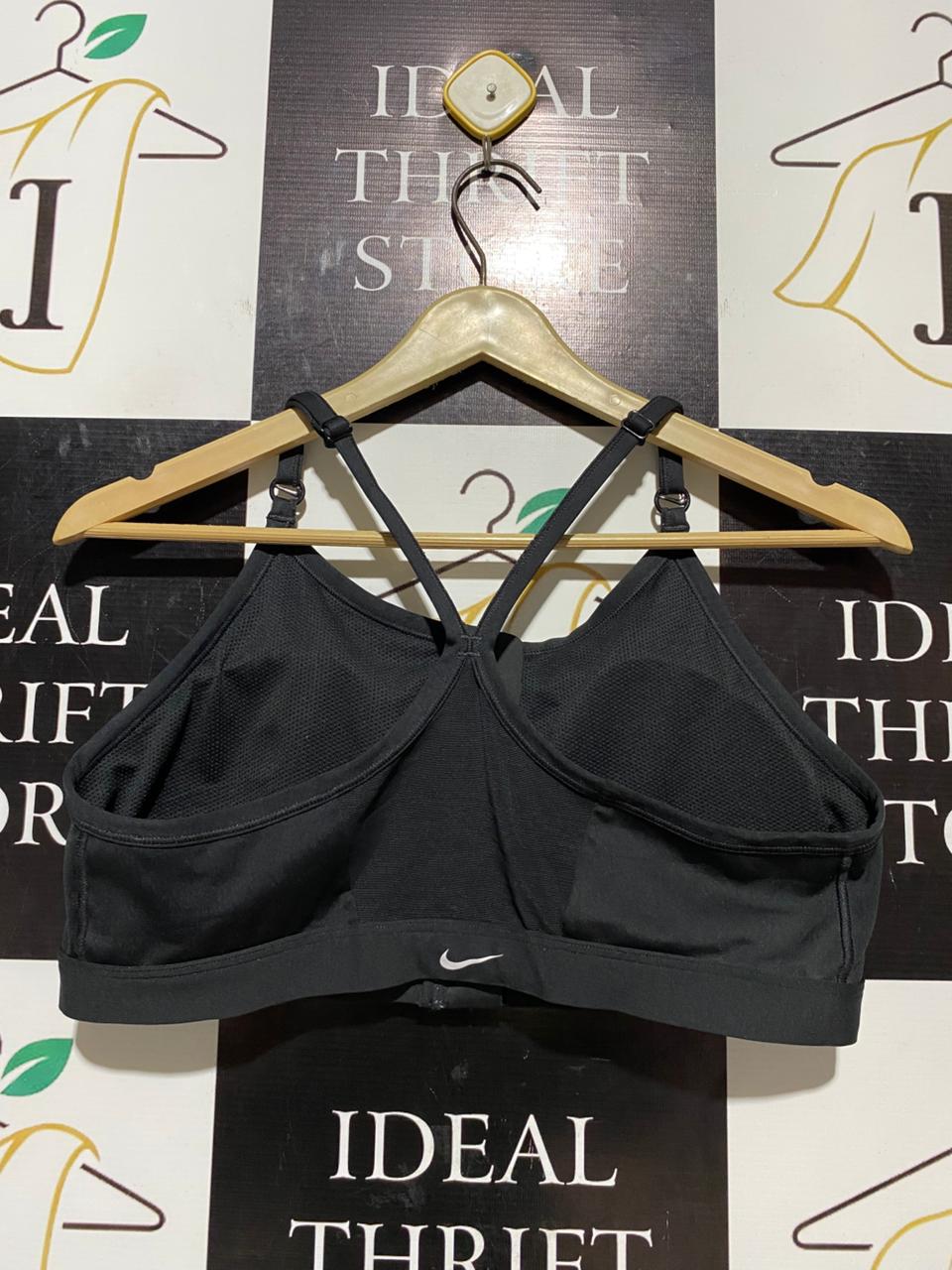 NIKE |M| BUST 16| B20| WOMEN'S FRONT-ZIP SPORTS BRA