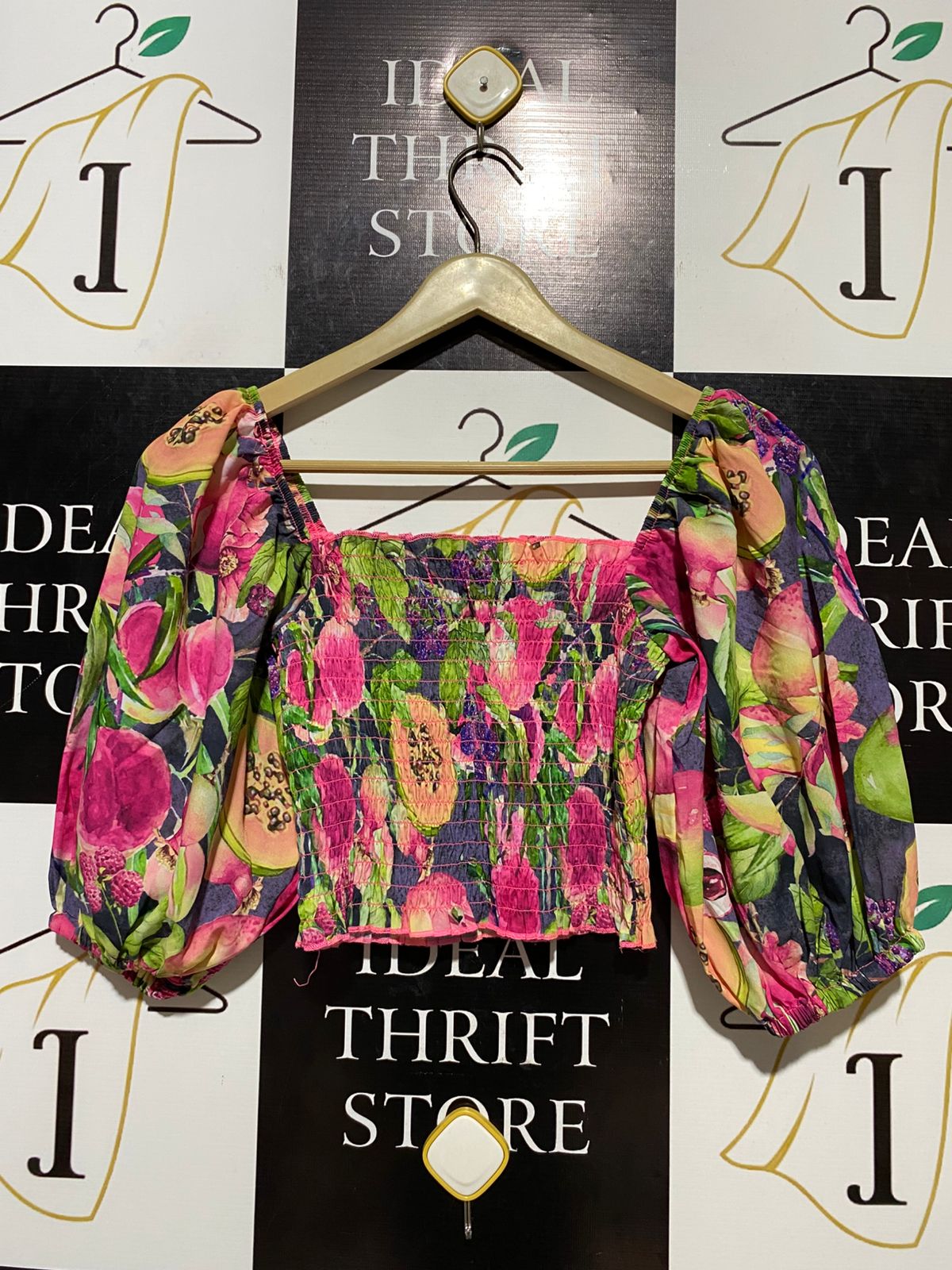 WOMAN SECRET |XS| BUST 11| B21| TROPICAL FRUIT PRINT SMOCKED TOP
