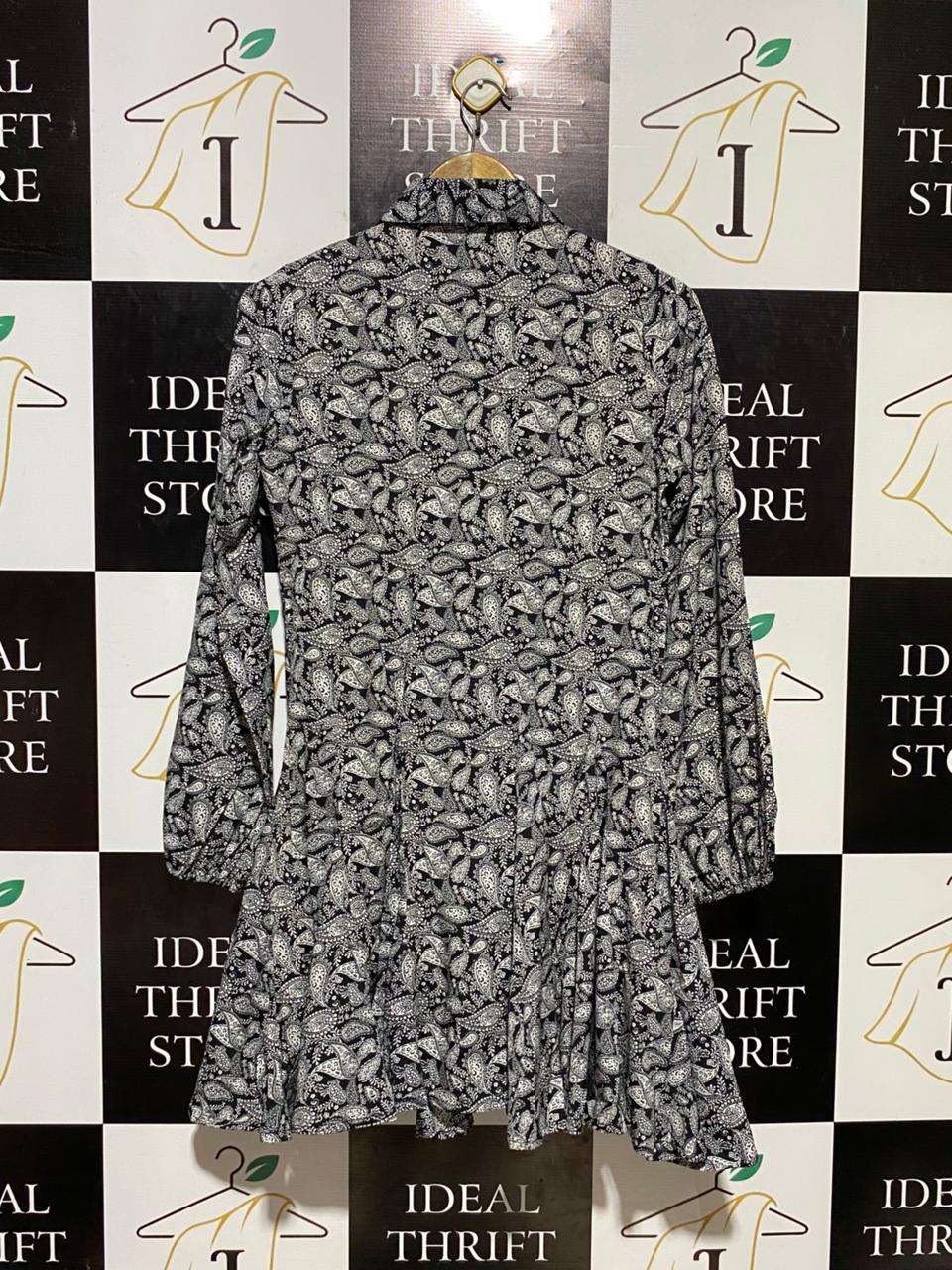 BLUE VANILLA |M| BUST 19| B21| MONOCHROME PAISLEY PRINT LONG SLEEVE MINI SHIRT DRESS