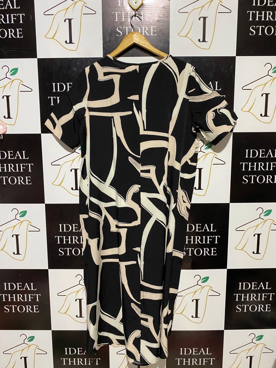 SHEIN |L| BUST 22| B21| MODERN ABSTRACT PRINT MIDI T-SHIRT DRESS