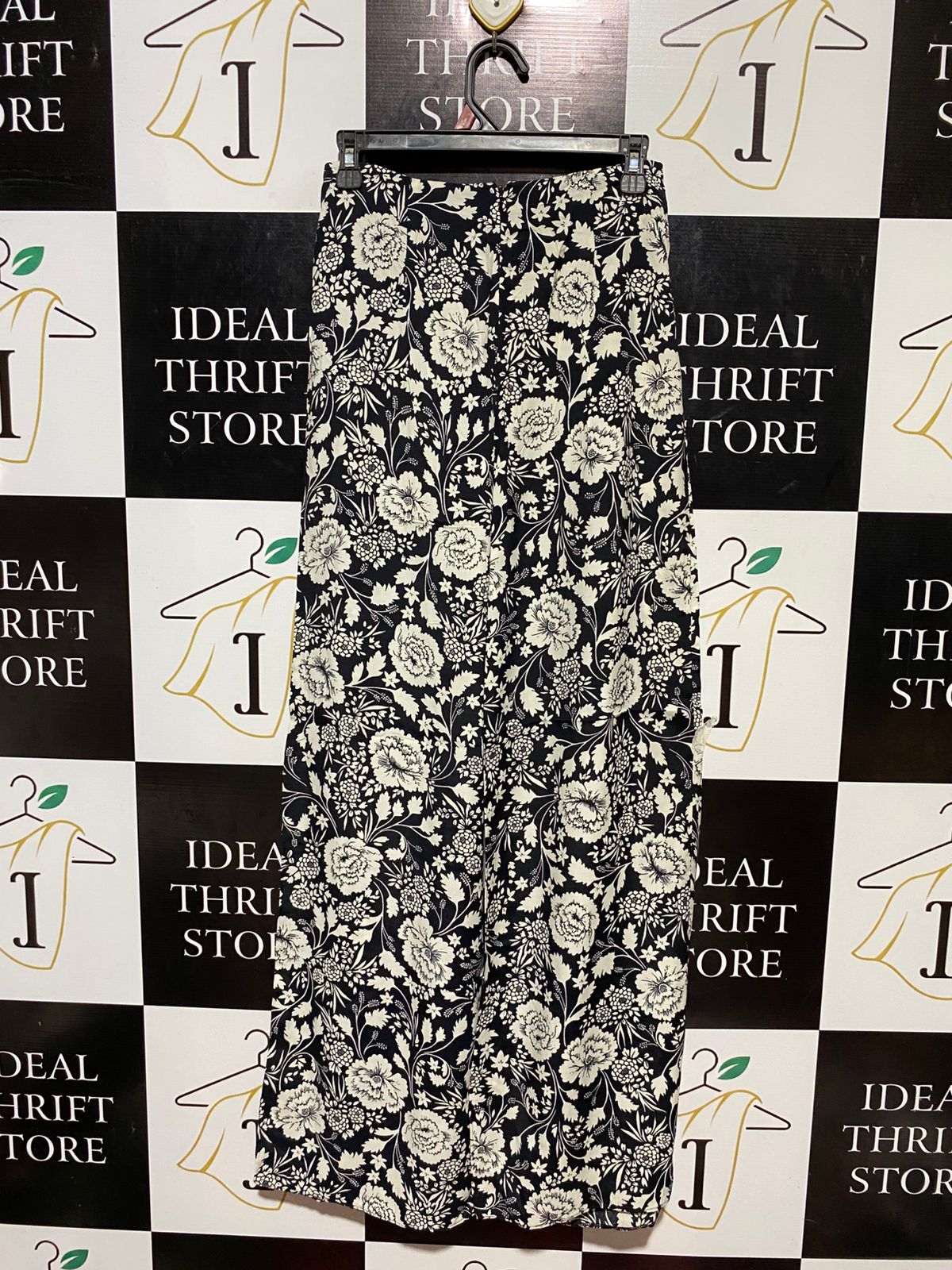 MISS SELFIGE |M| WAIST 28| C2| MONOCHROME VINTAGE FLORAL WIDE-LEG TROUSERS