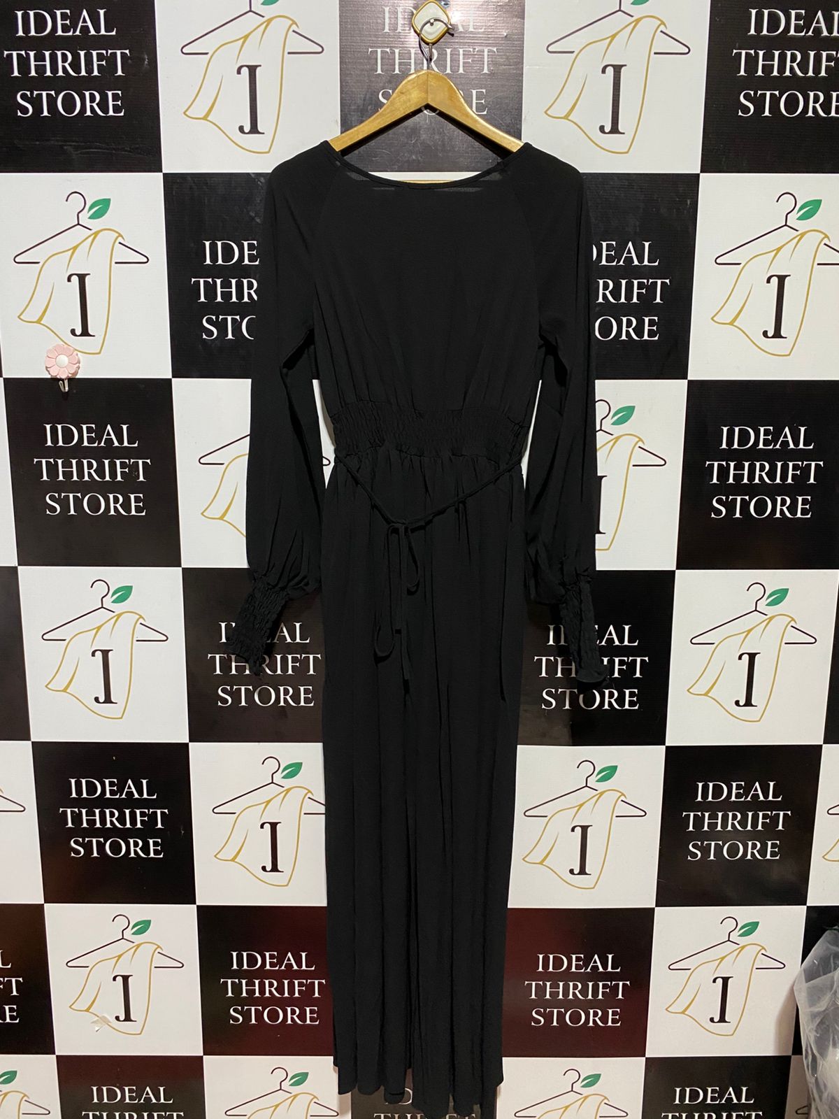 BOOHOO |S| BUST 16| C2| BLACK LONG SLEEVE SMOCKED WAIST MAXI DRESS