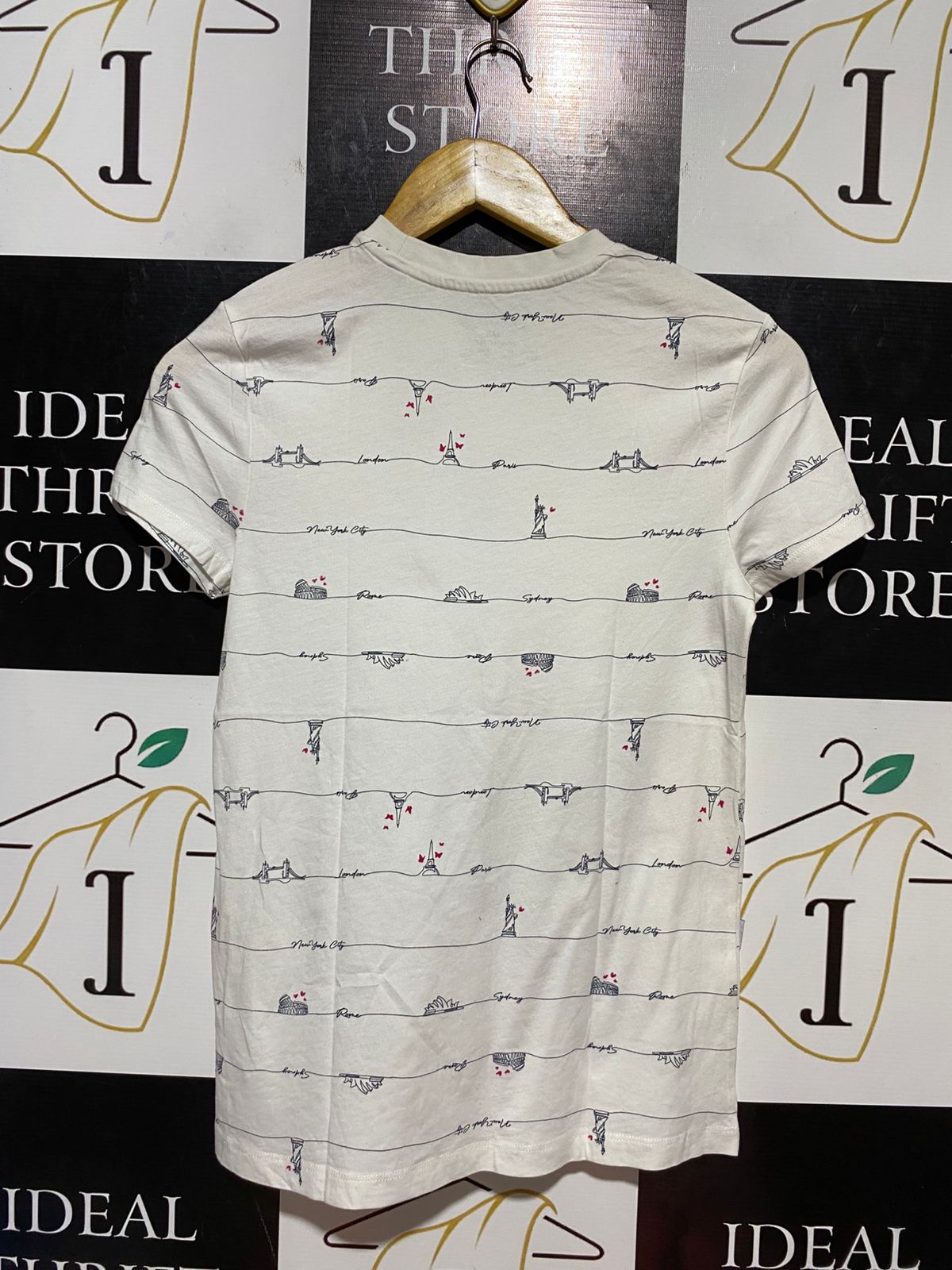 PRIMARK CARES |S| BUST 16| B22| WHITE TRAVEL-THEMED GRAPHIC T-SHIRT WITH GLOBAL LANDMARKS