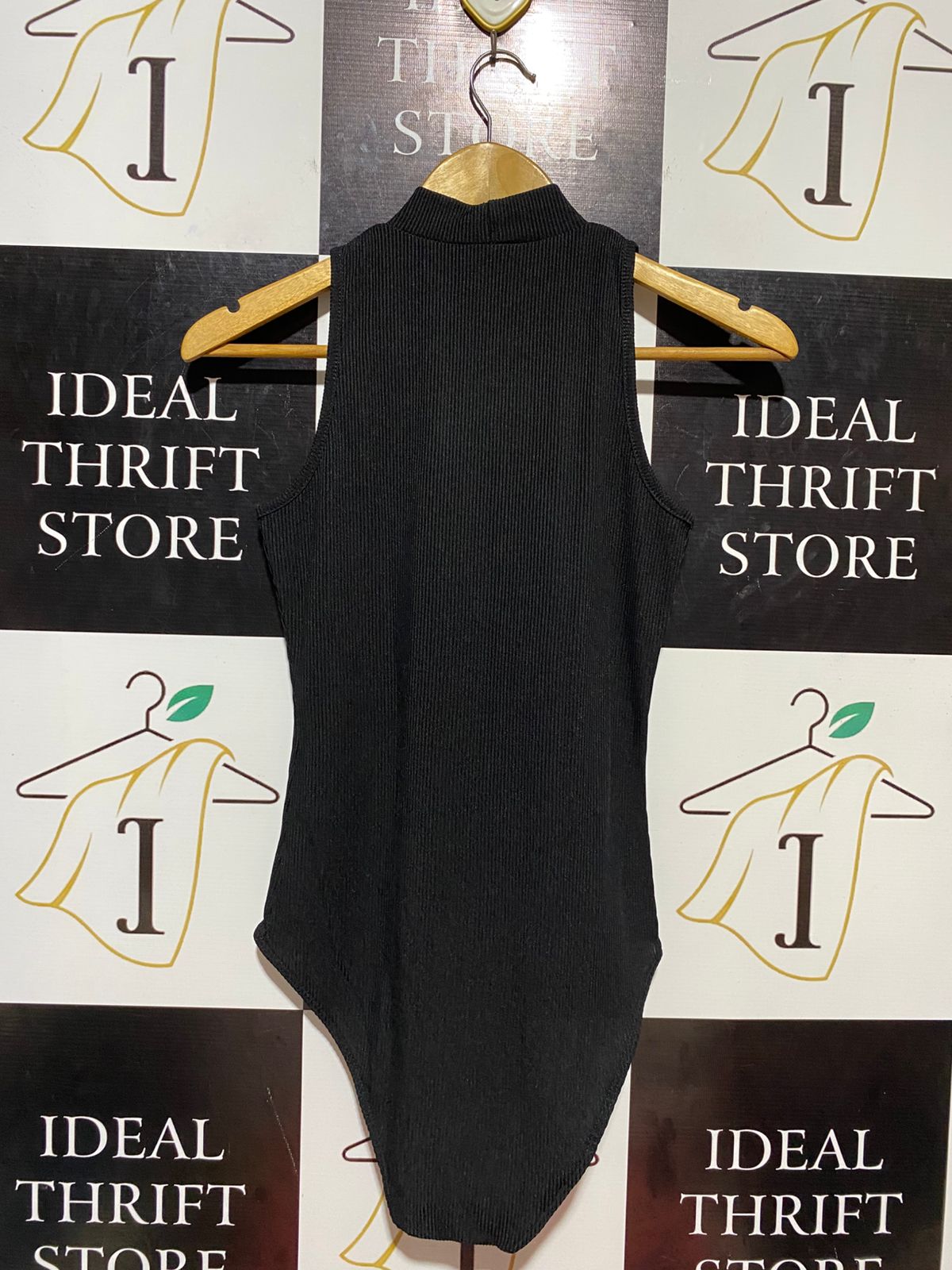 PAPAYA |S|BUST 14| B22| SLEEK BLACK RIBBED HIGH-NECK SLEEVELESS BODYSUIT