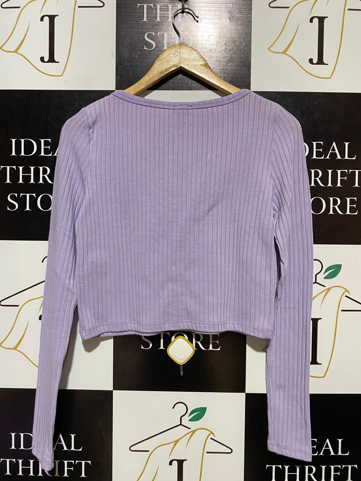 PULL |M| BUST 16| B21| LILAC RIBBED BUTTON-UP CROP TOP