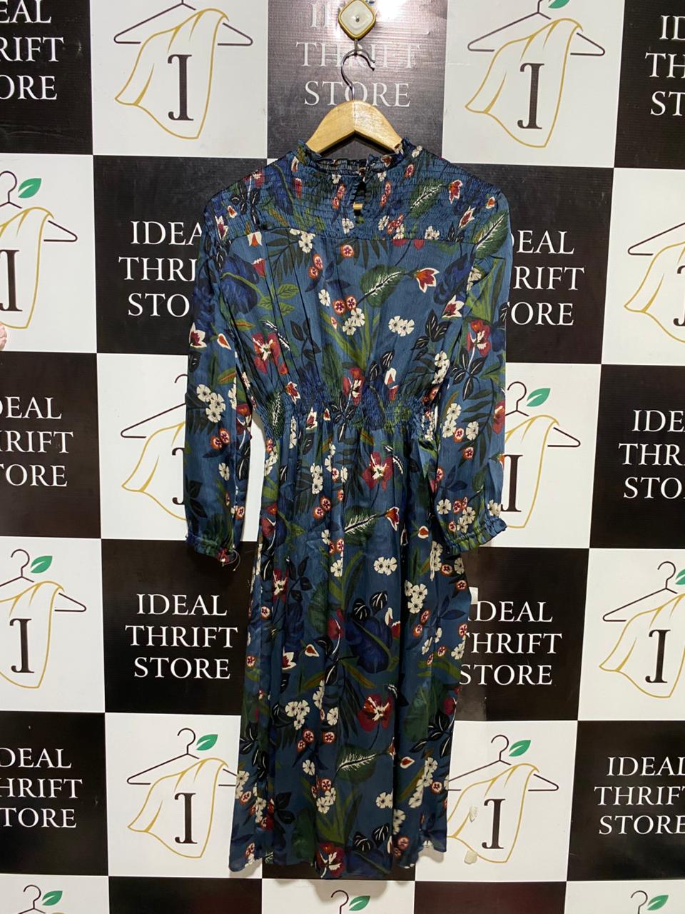 ZARA BASIC |M| BUST 18| B21| BLUE FLORAL SMOCKED LONG MAXI DRESS