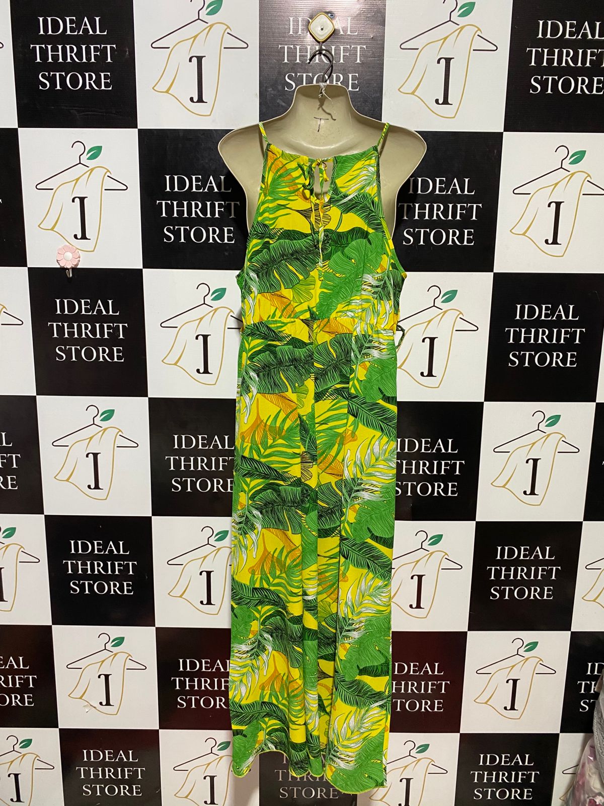 SHEIN |L| BUST 20| B23| TROPICAL PALM PRINT HALTER MAXI DRESS