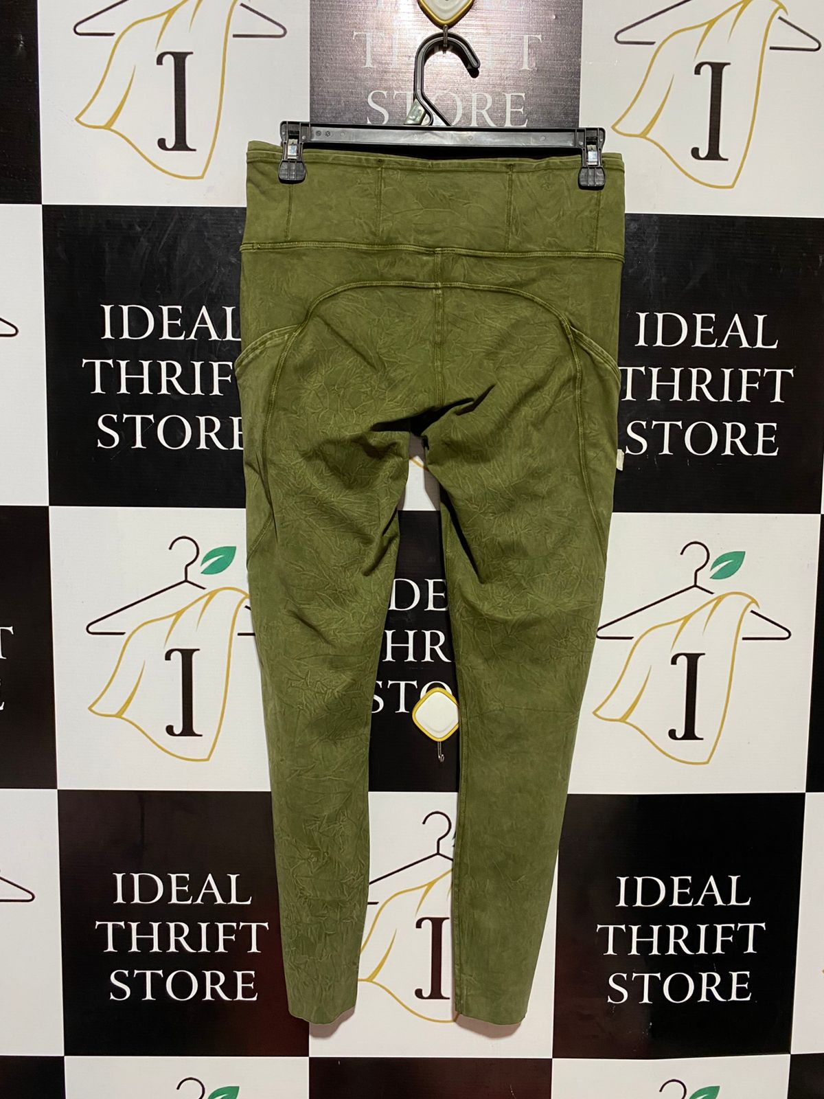 LULULEMON |M| WAIST 28| FAST AND FREE HIGH-RISE TIGHTS IN EMBOSSED OLIVE GREEN