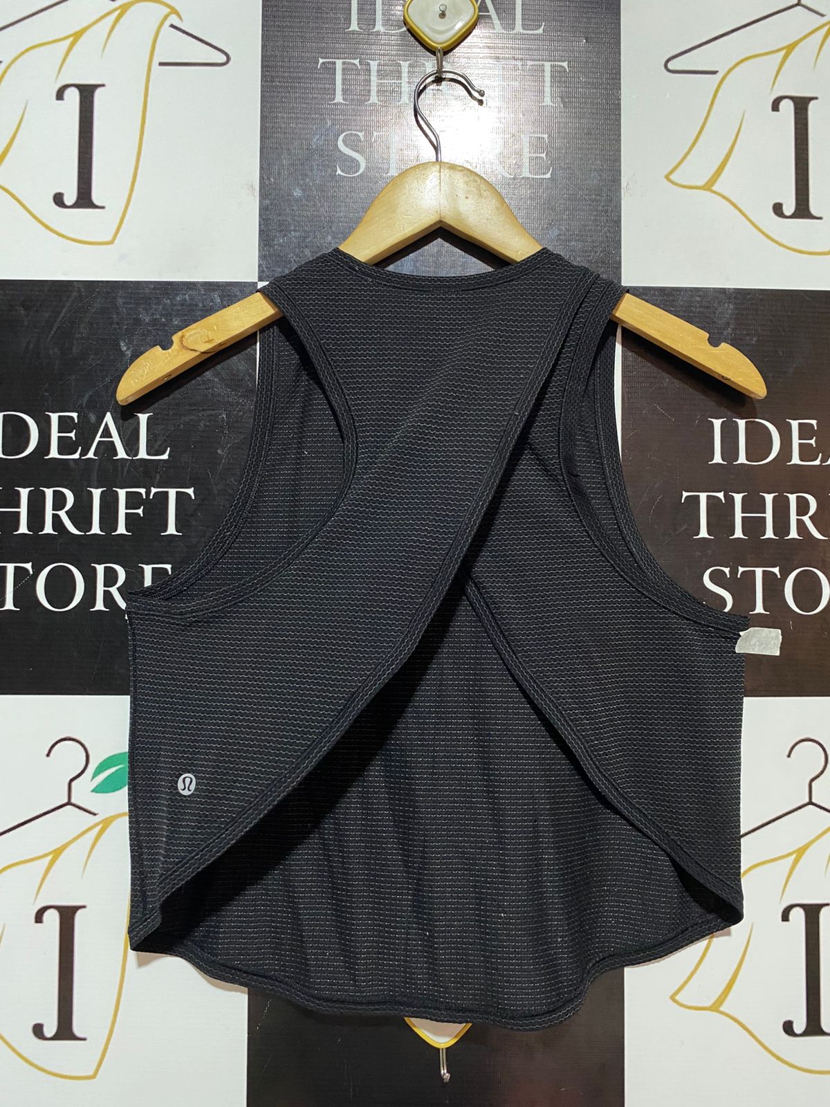 LULULEMON |S| BUST 16| BLACK SWIFTLY TECH HIGH-NECK TANK TOP