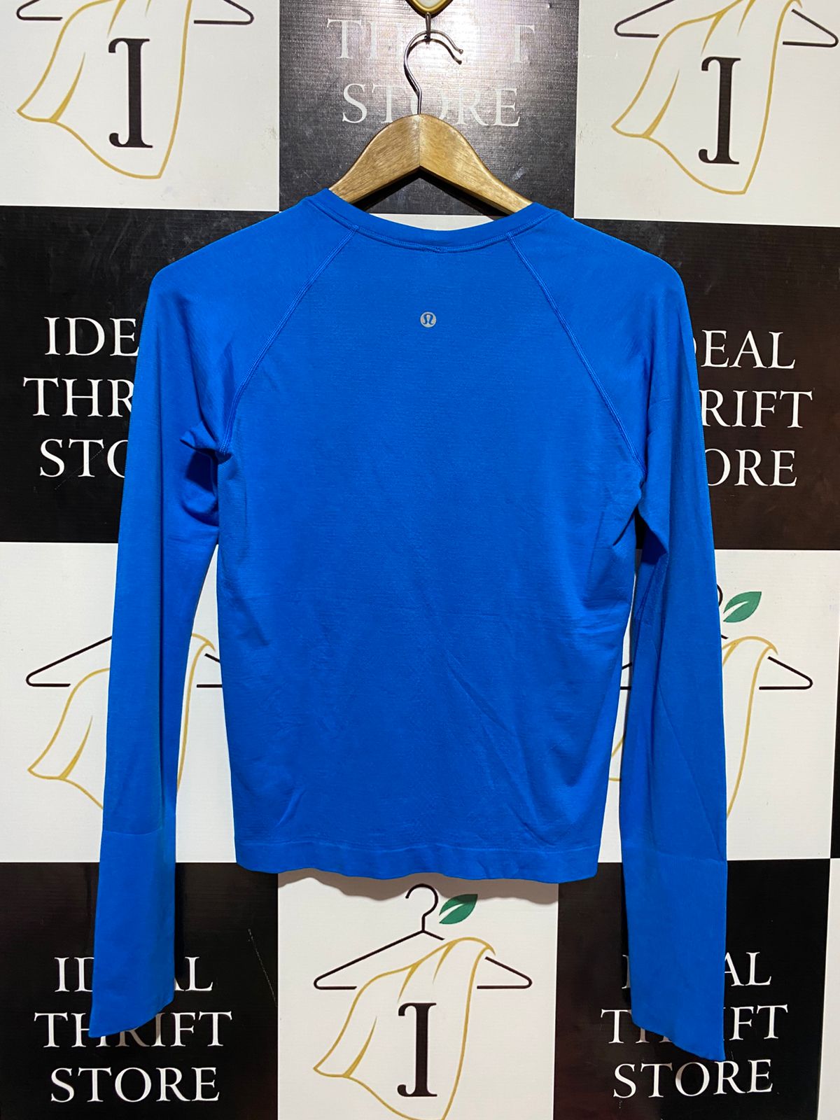 LULULEMON |M| BUST 17| CERULEAN BLUE SWIFTLY TECH LONG SLEEVE SHIRT