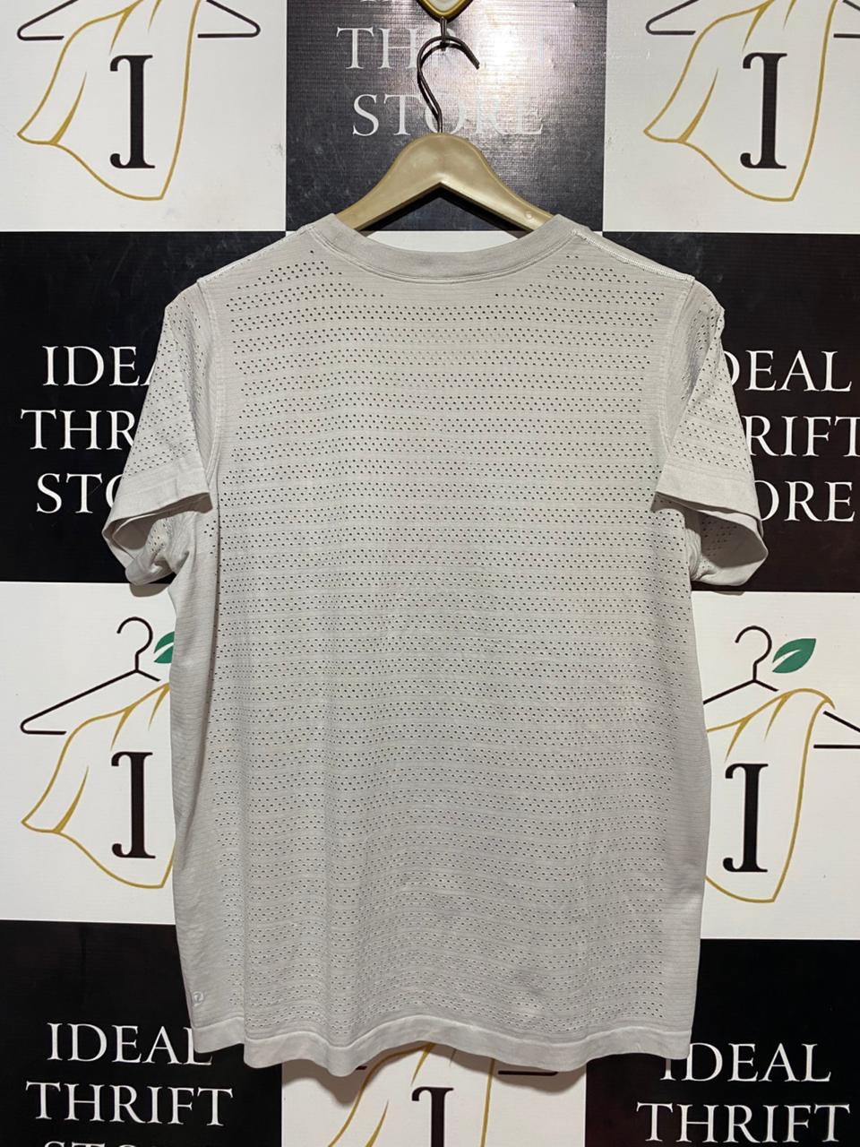 LULULEMON |XL| BUST 21| SWIFTLY TECH SHORT SLEEVE SHIRT IN SILVER DROP