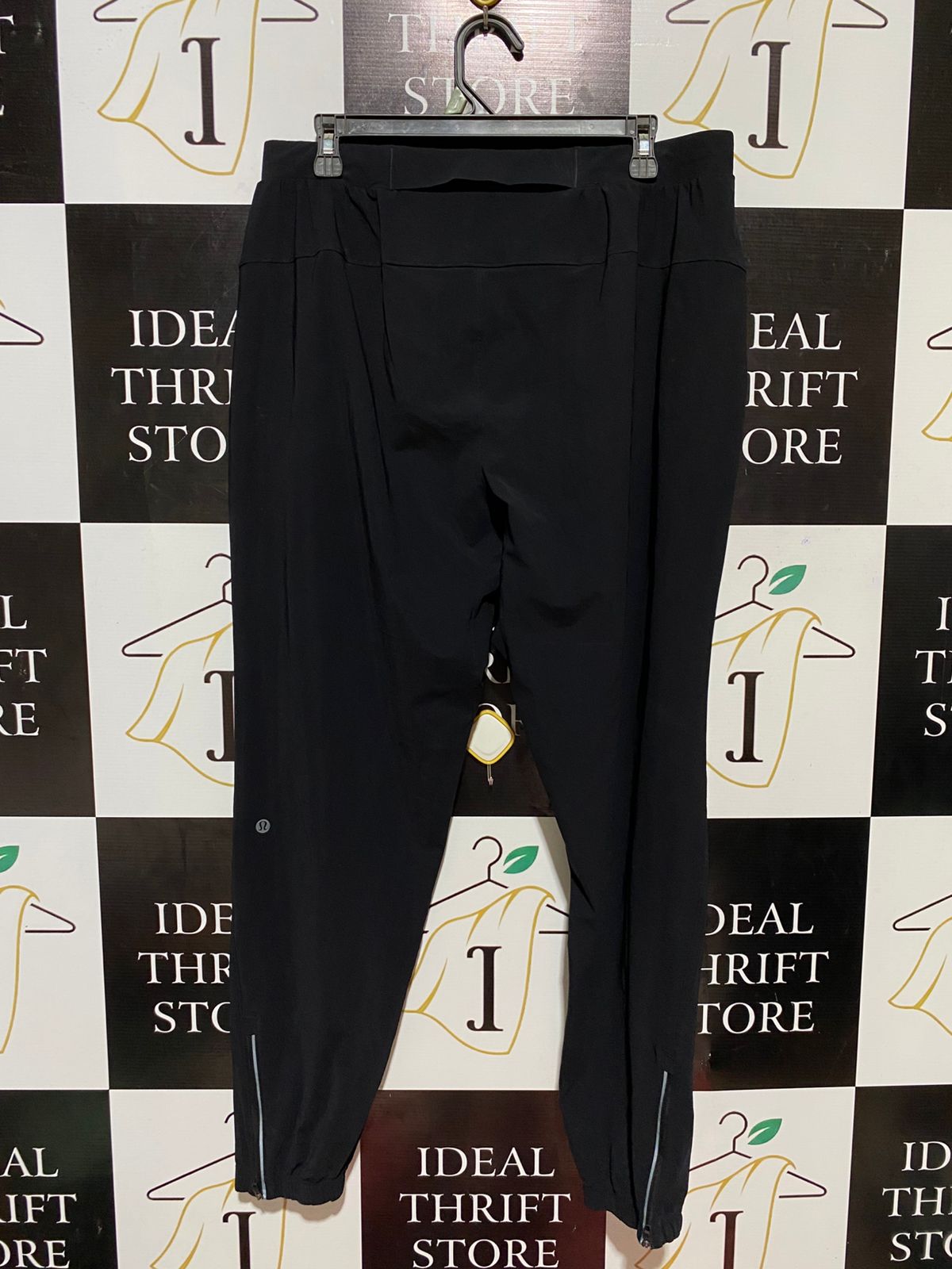 LULULEMON | XL| WAIST 34| ABC JOGGERS – CLASSIC BLACK SLIM-FIT PERFORMANCE PANTS