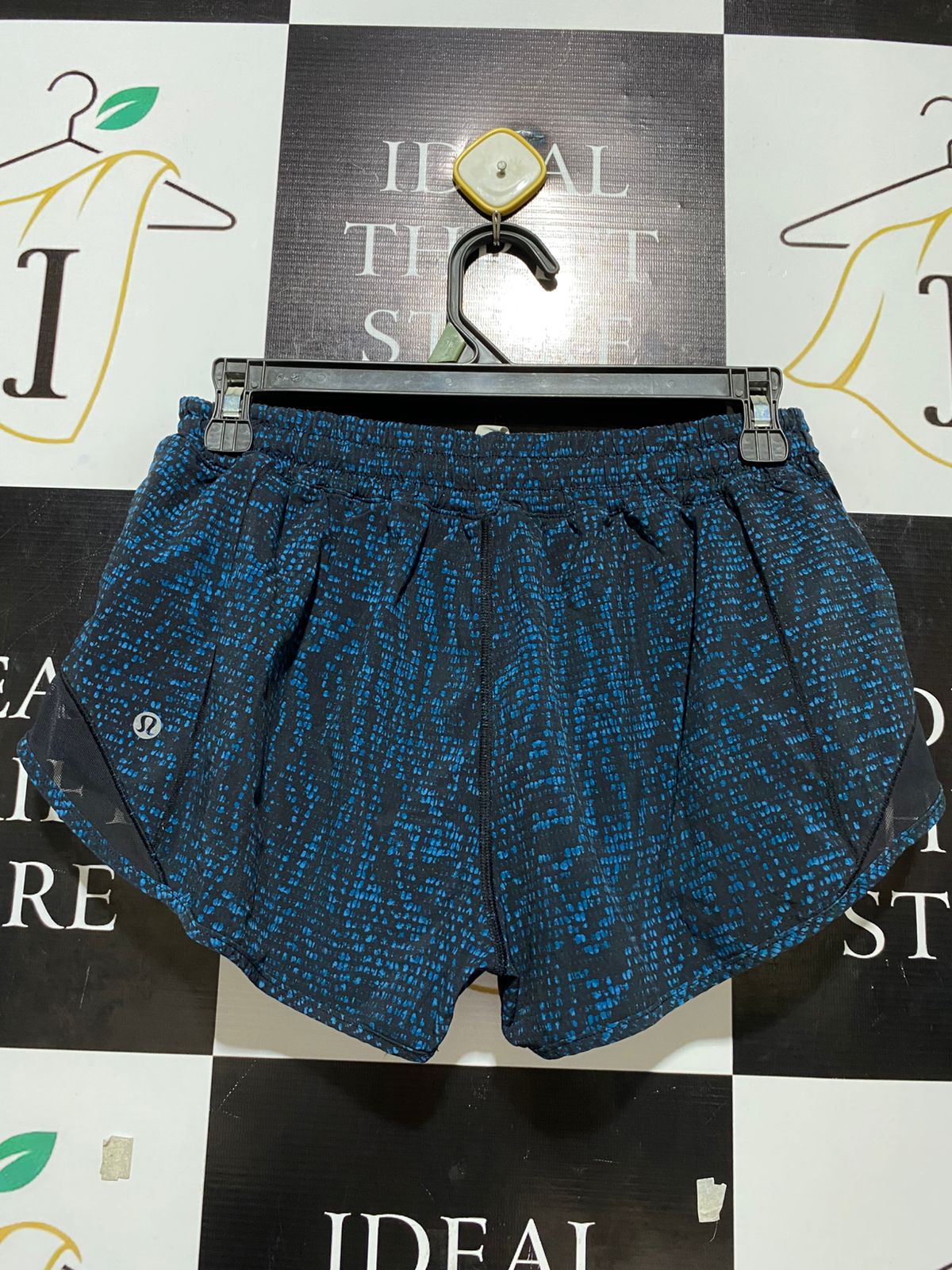 LULULEMON |S| BUST 26| HOTTY HOT LOW-RISE LINED SHORTS – CERULEAN PIXELATE
