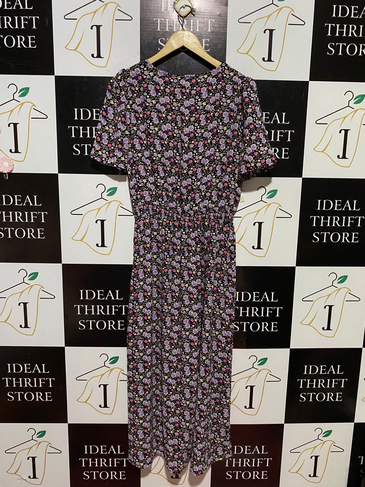 KIABI |M| BUST 18| B23| V-NECK FLORAL MIDI DRESS