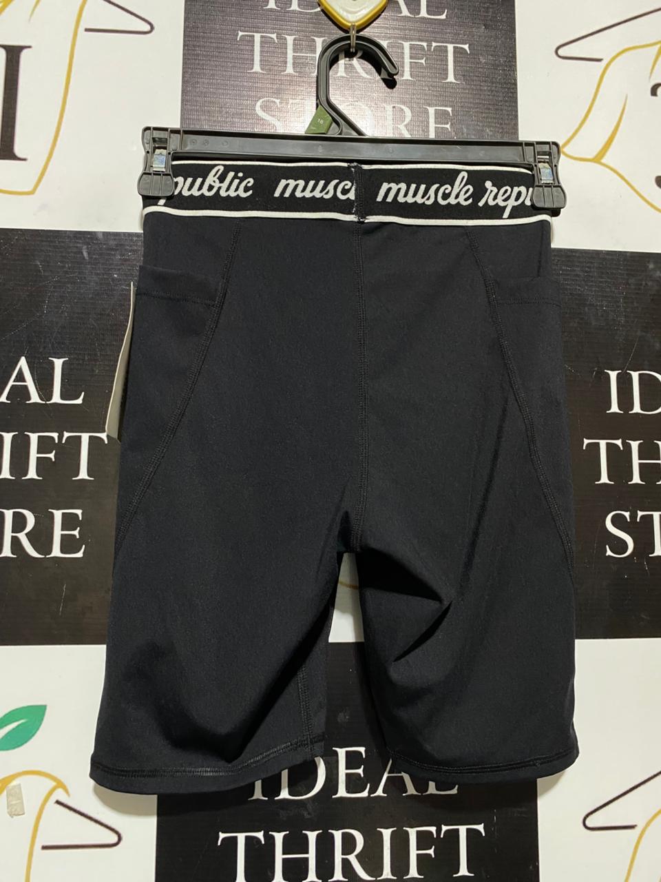 MUSCLE REPUBLIC |XS| WAIST 22| B25| PERFORMANCE BIKER SHORTS - BLACK